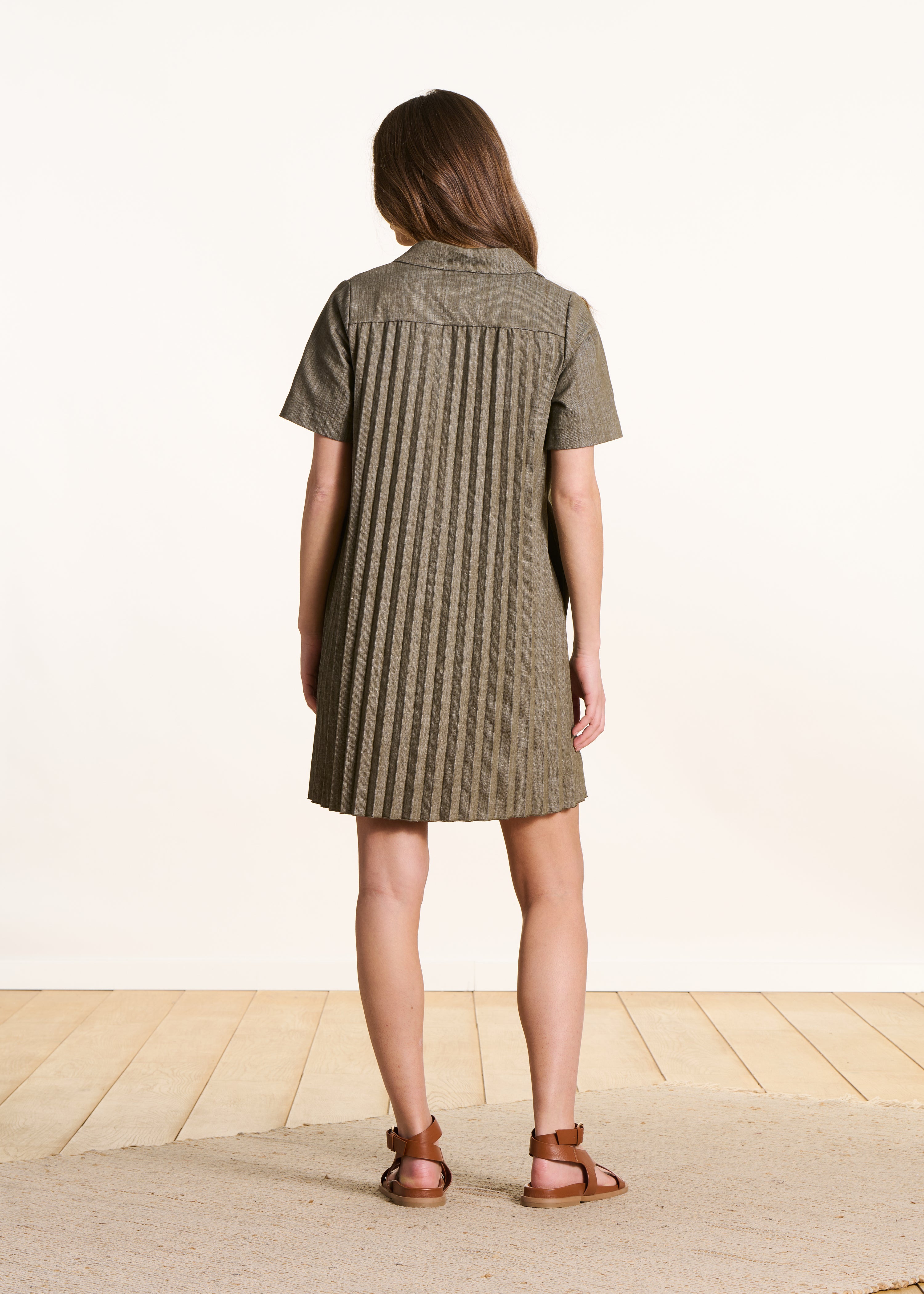 Short khaki denim dress with short sleeves