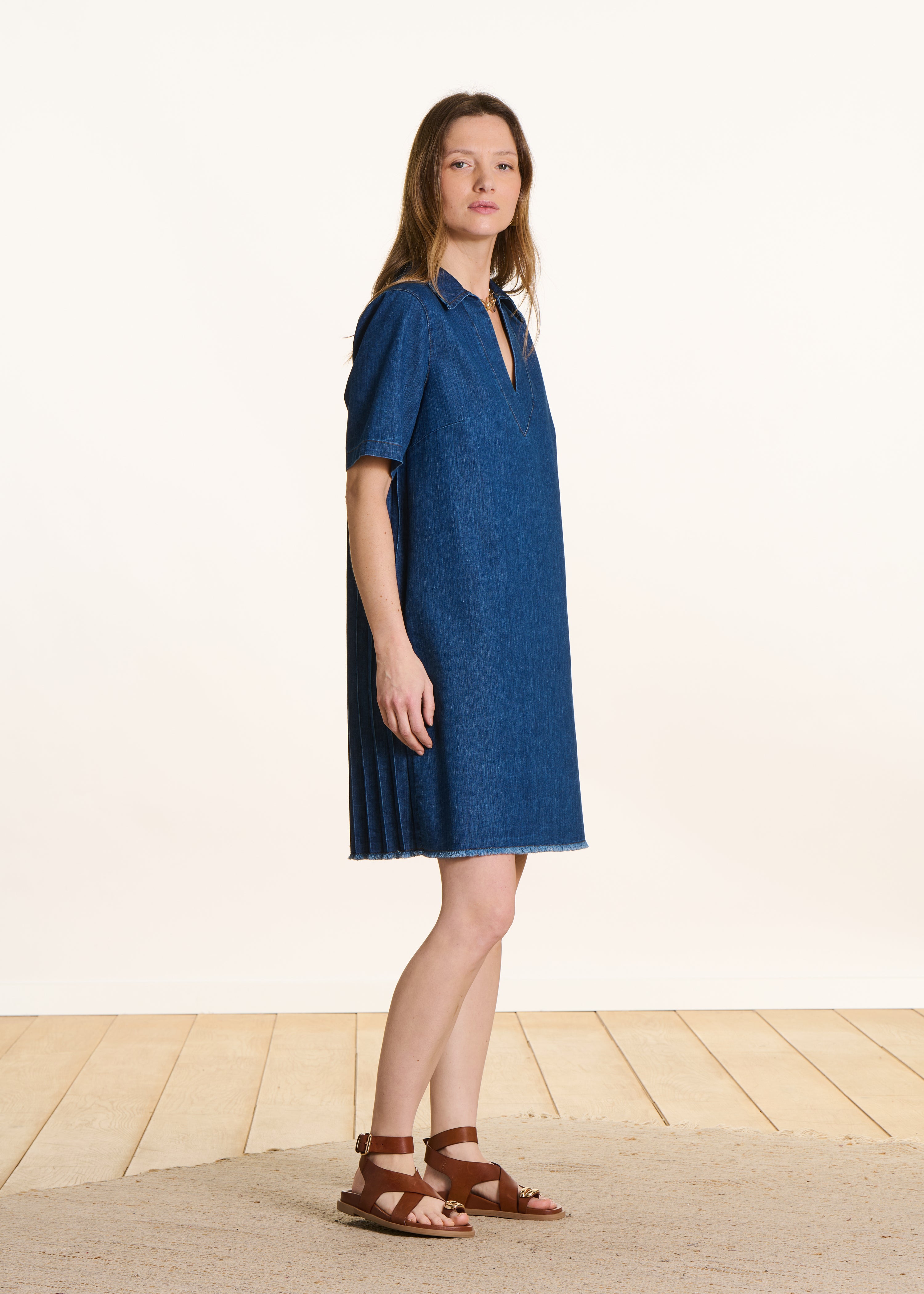 Short denim dress with short sleeves