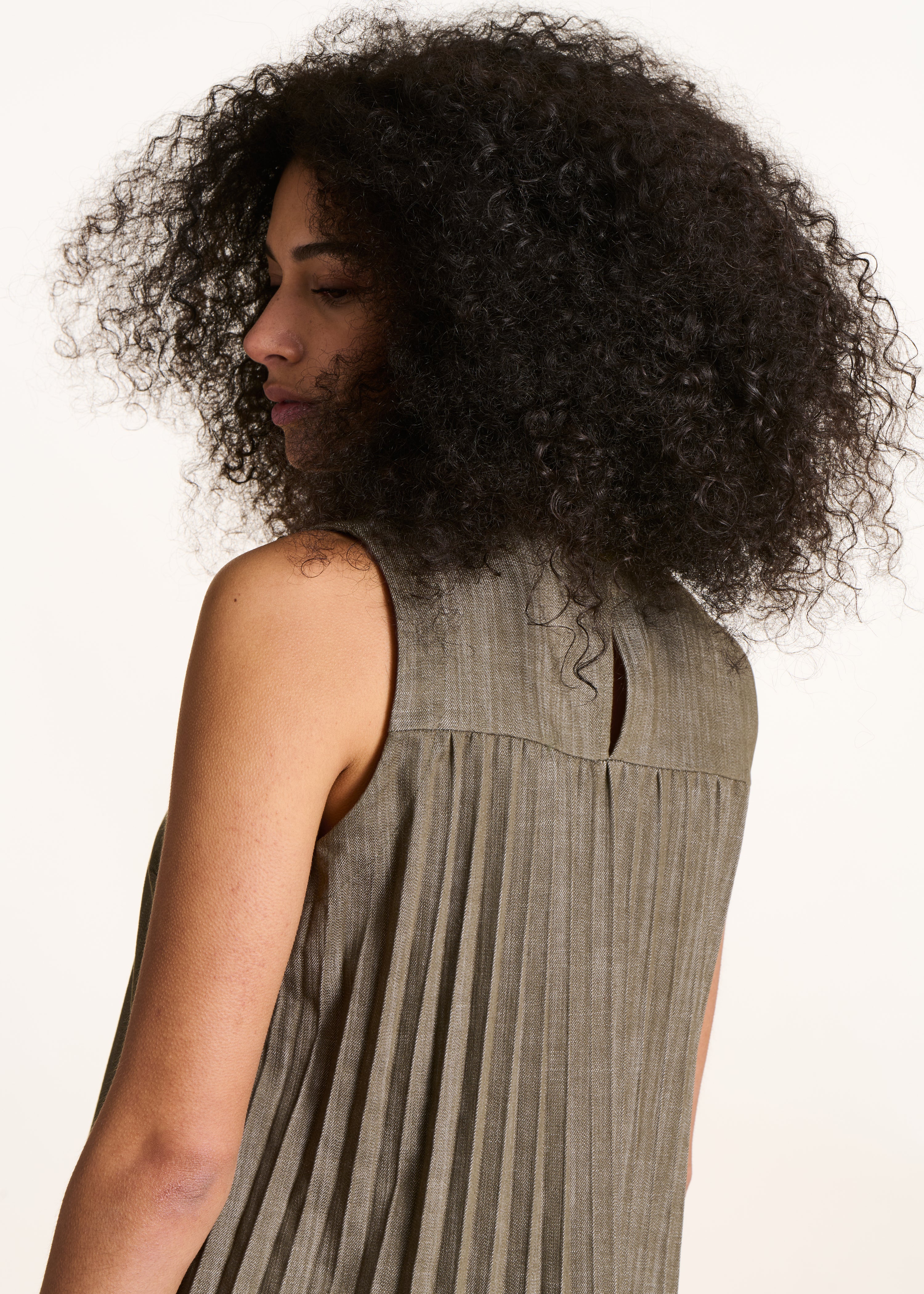 Ärmelloses khakifarbenes Jeans-Top