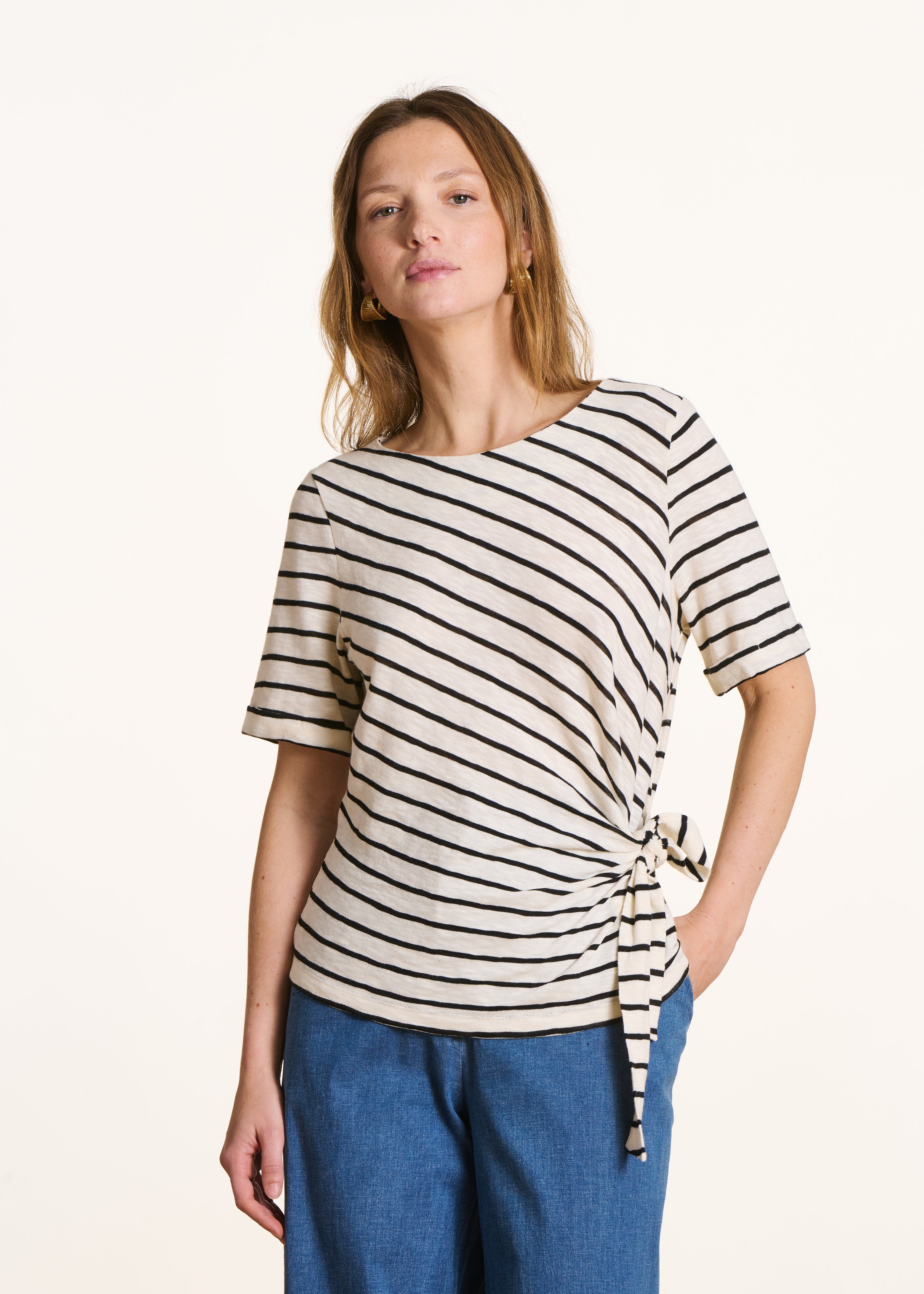 T-shirt écru à rayures manches courtes