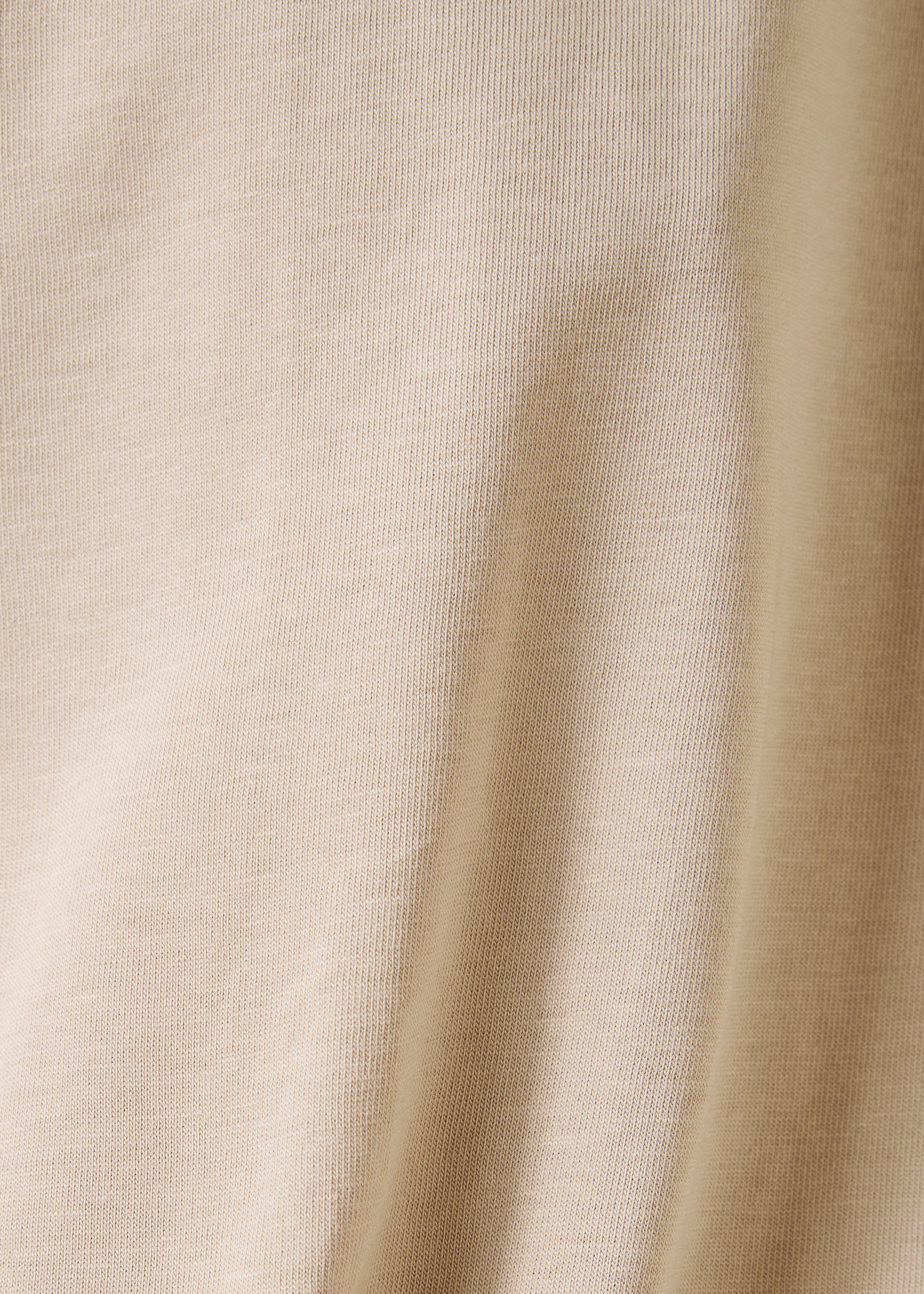 T-shirt bege de manga curta em algodão biológico