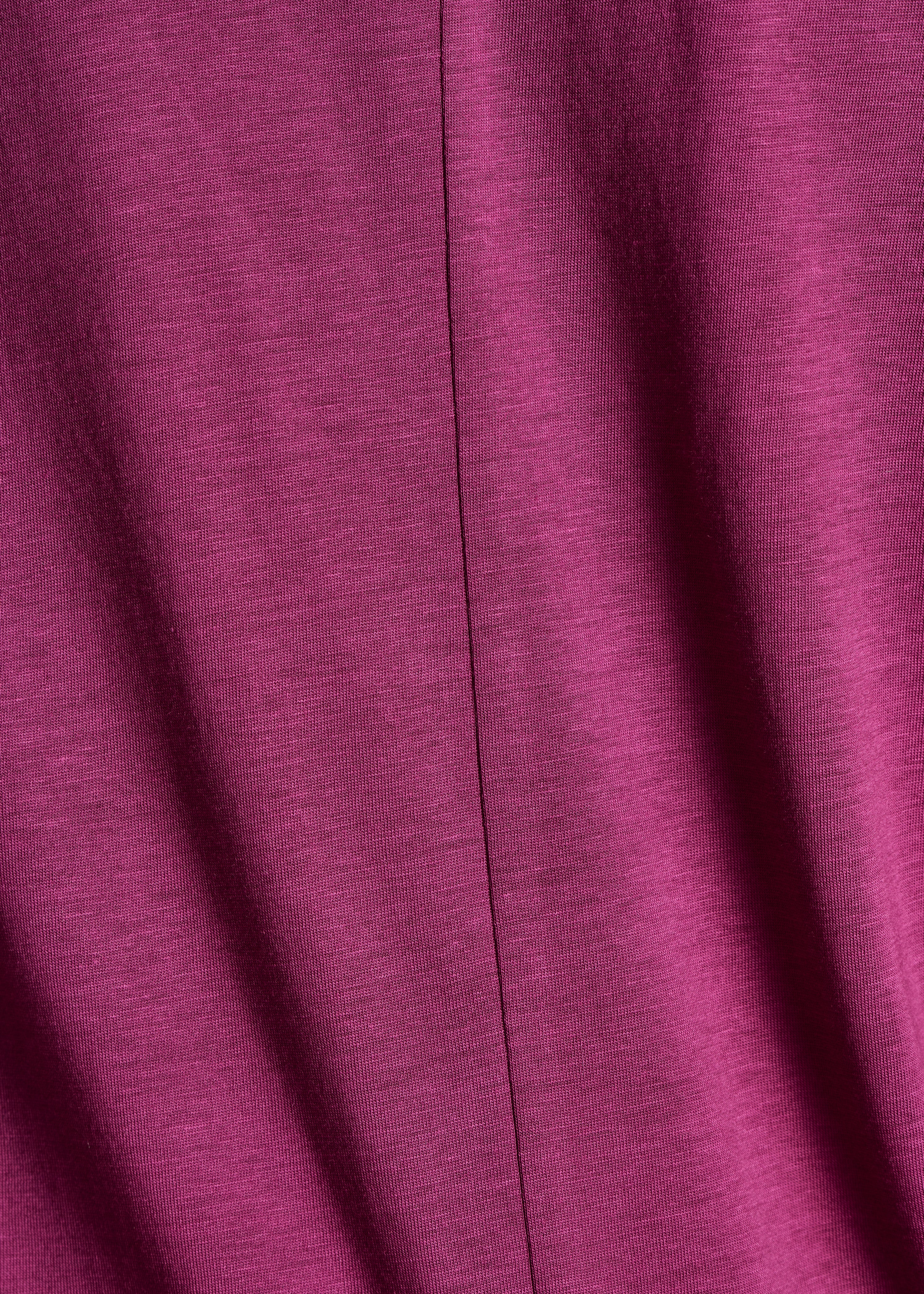 Lila weites T-Shirt mit V-Ausschnitt