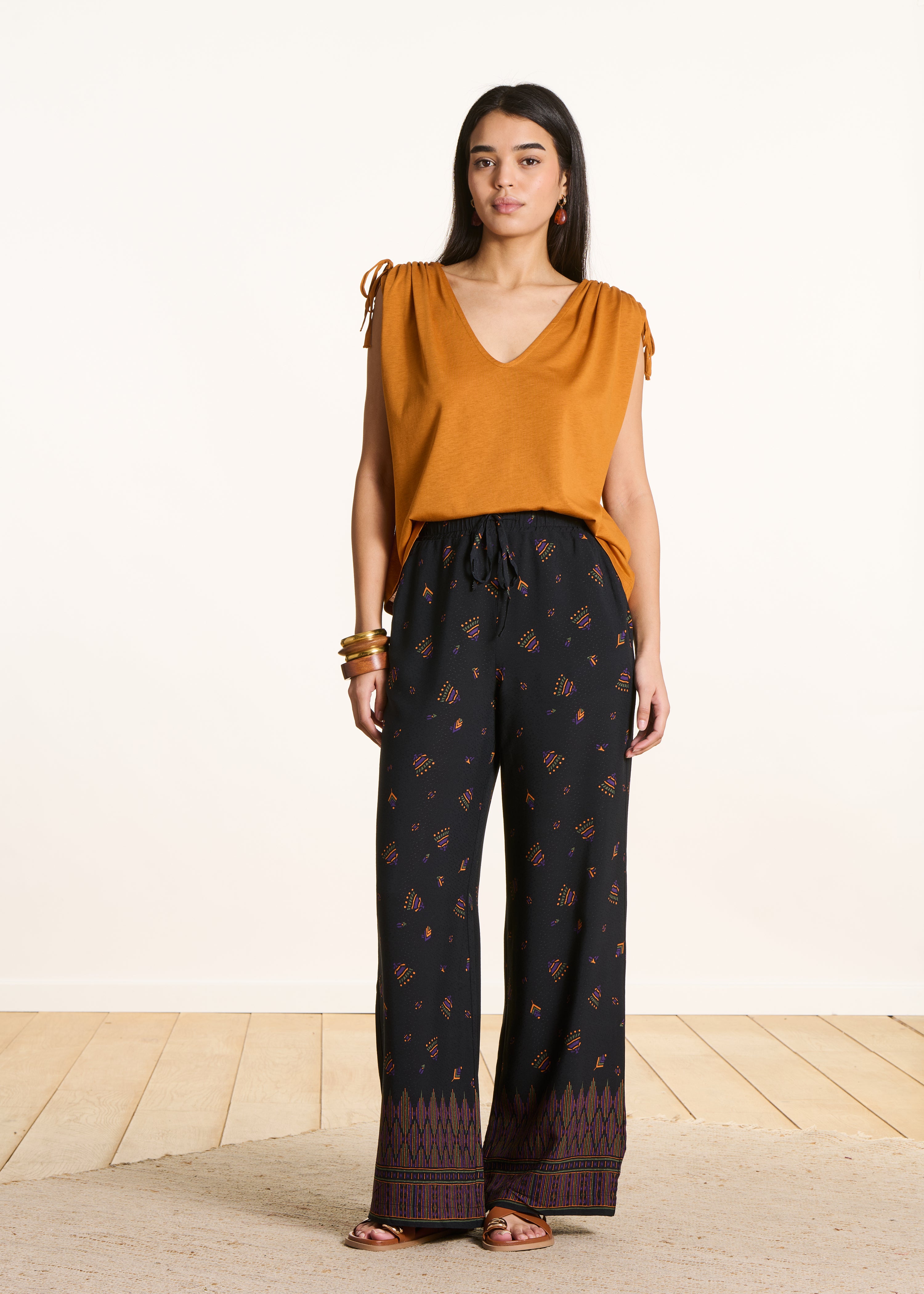 loose ochre V-neck T-shirt