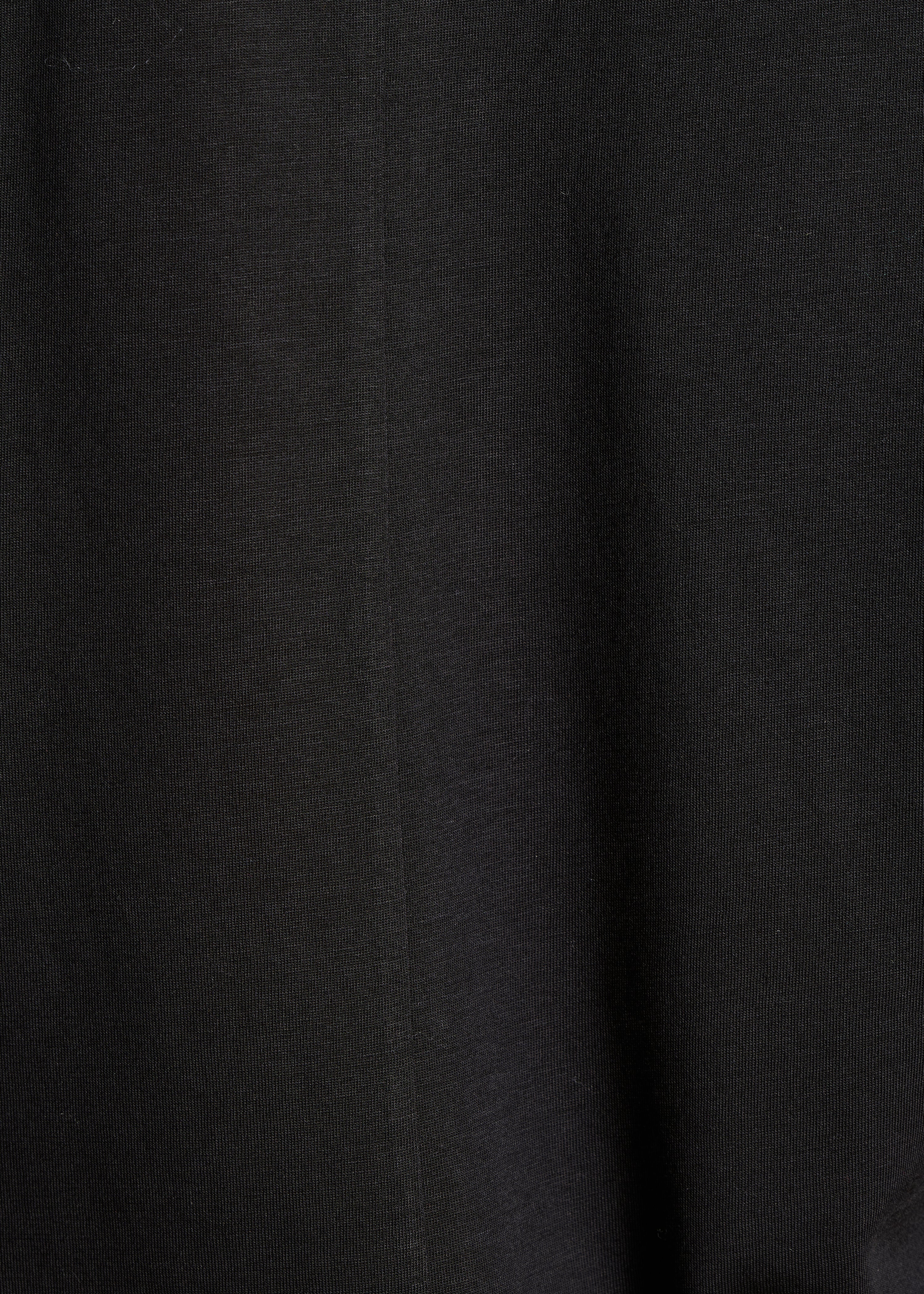 T-shirt ampia nero scollo a V