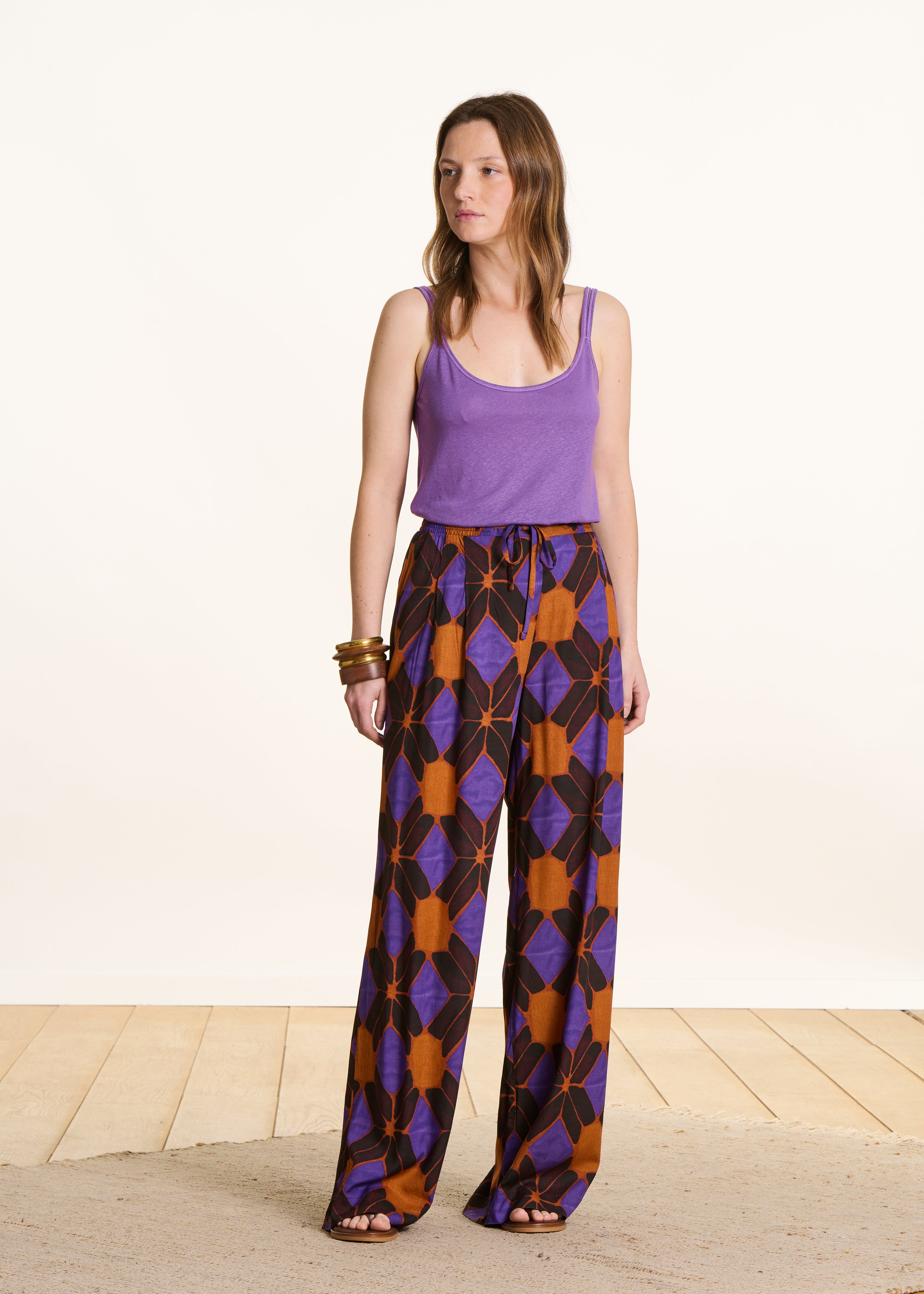 Purple lyocell linen jersey tank top with straps
