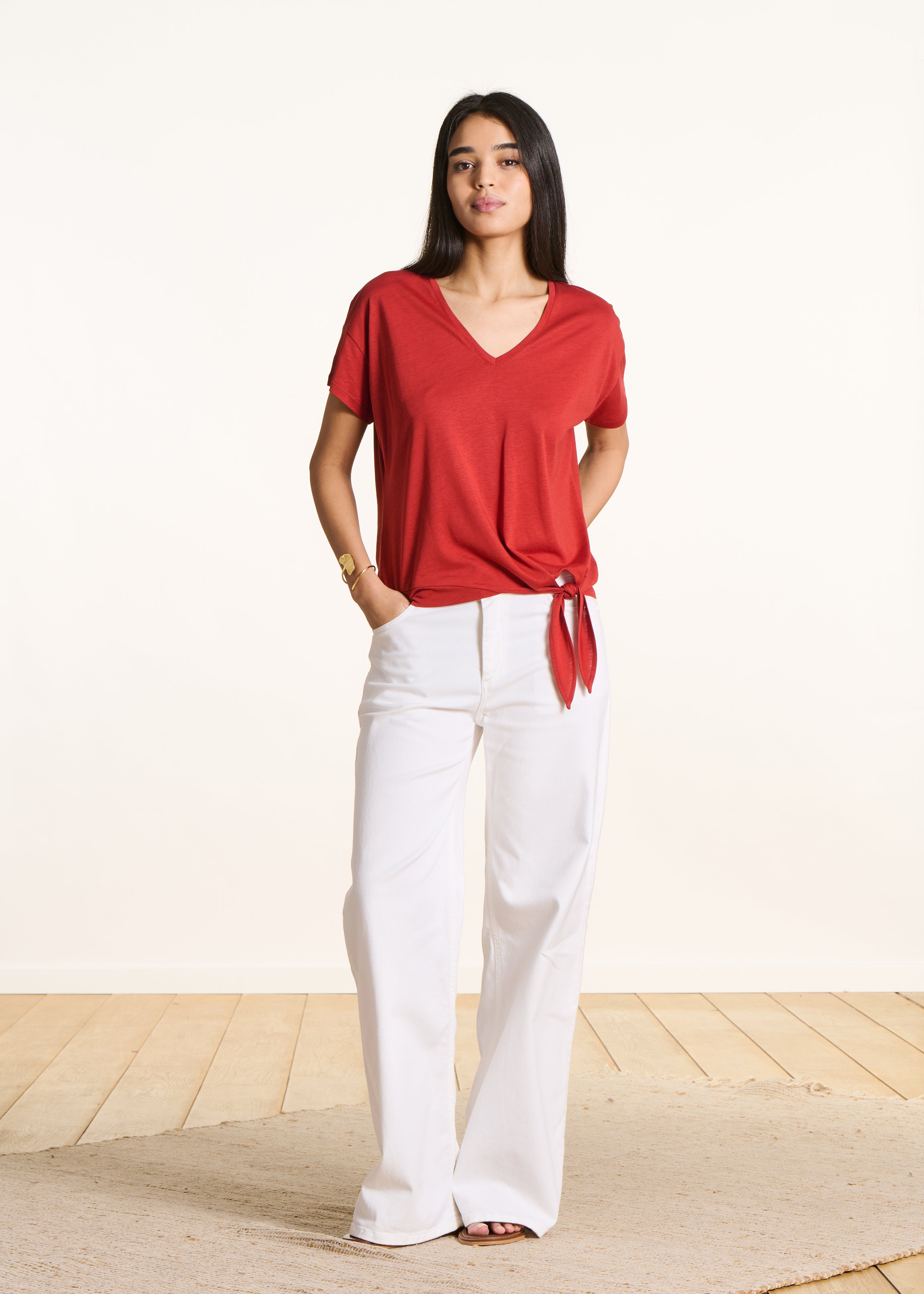 Red lyocell short-sleeve T-shirt