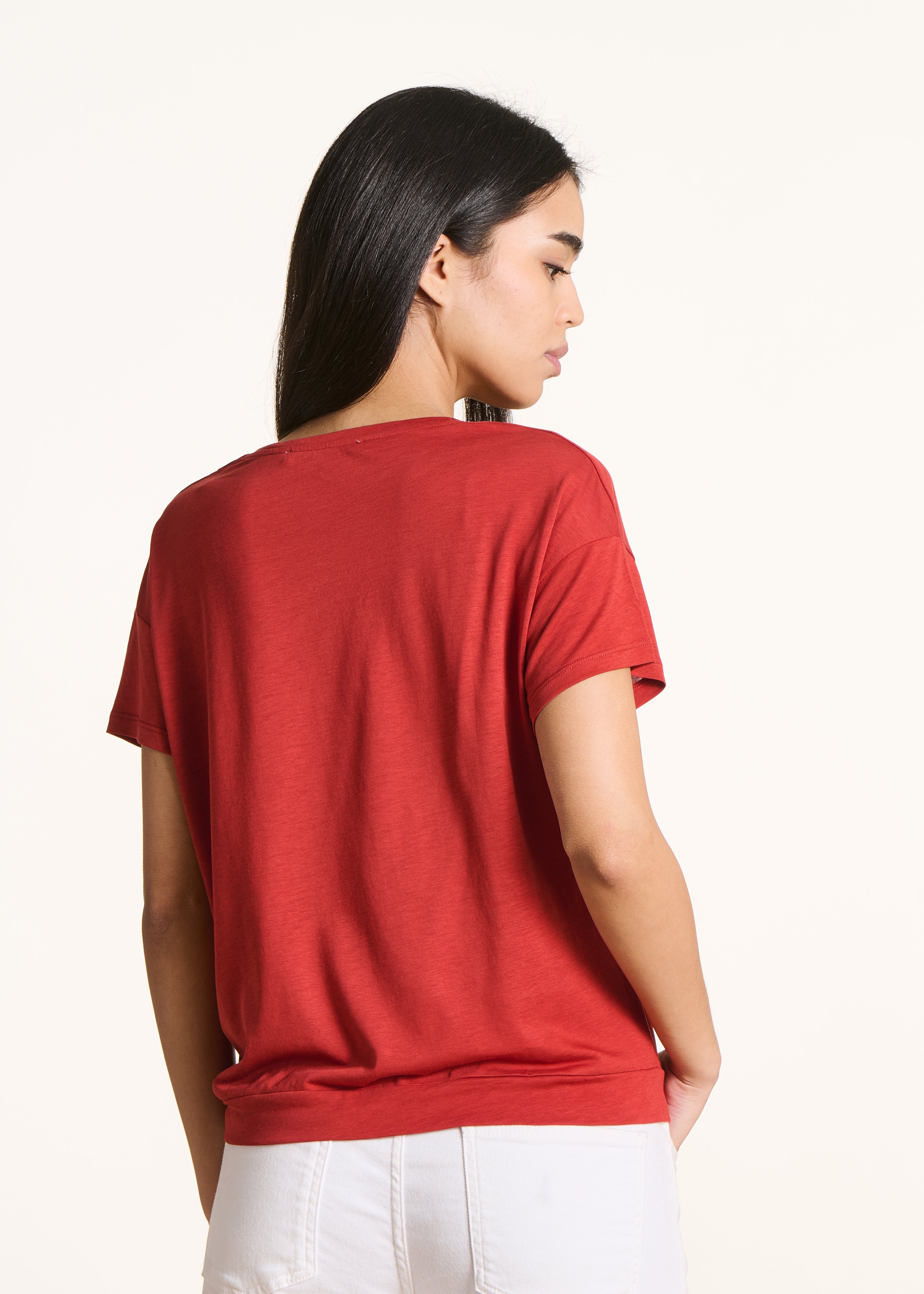 Red lyocell short-sleeve T-shirt