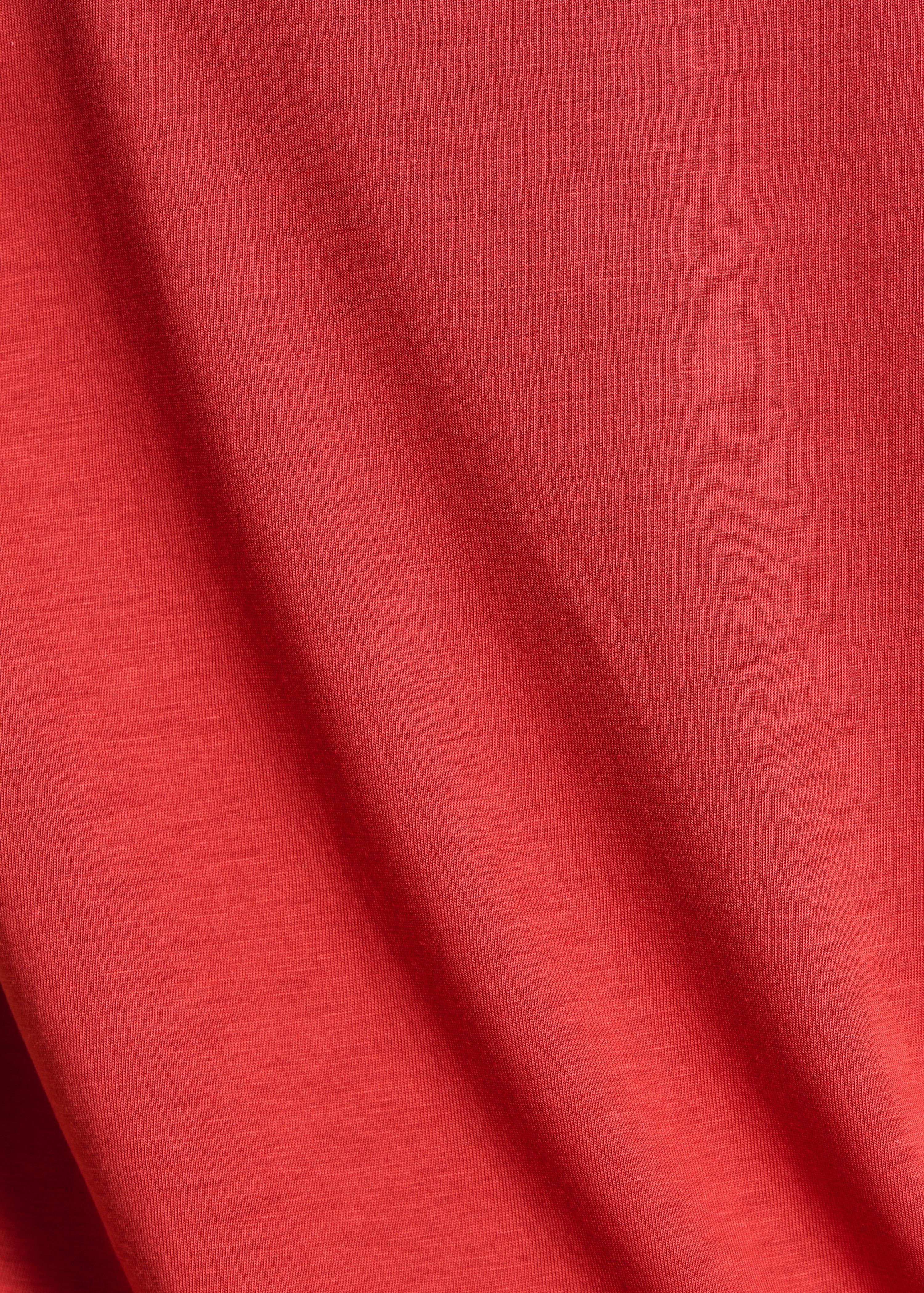 Red lyocell short-sleeve T-shirt
