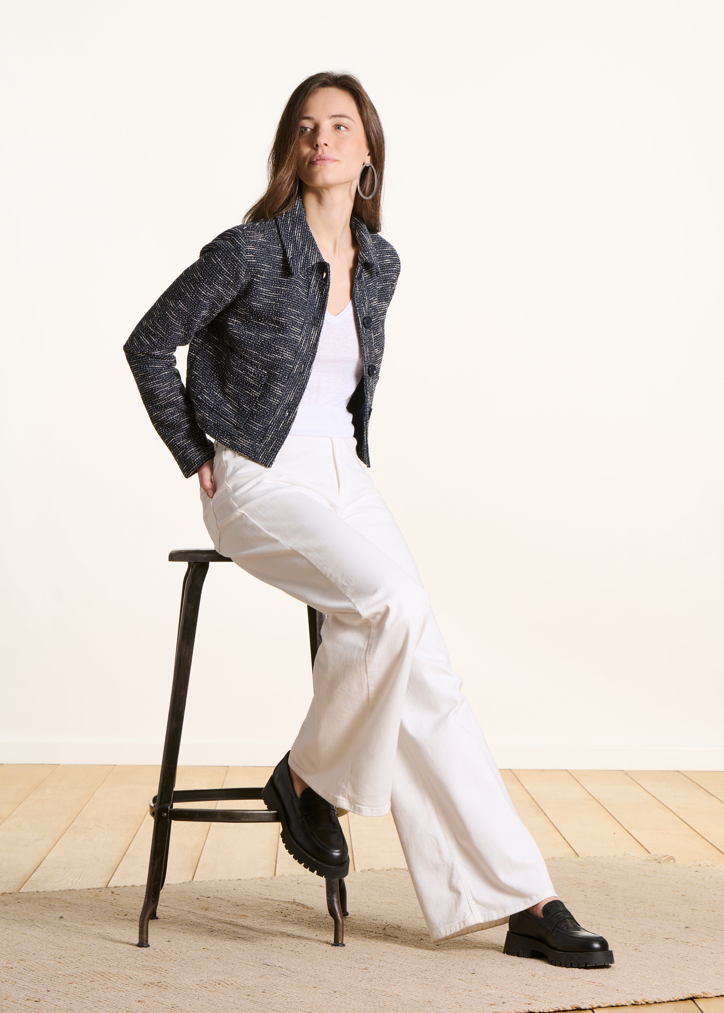 Veste courte bleu marine en milano effet tweed