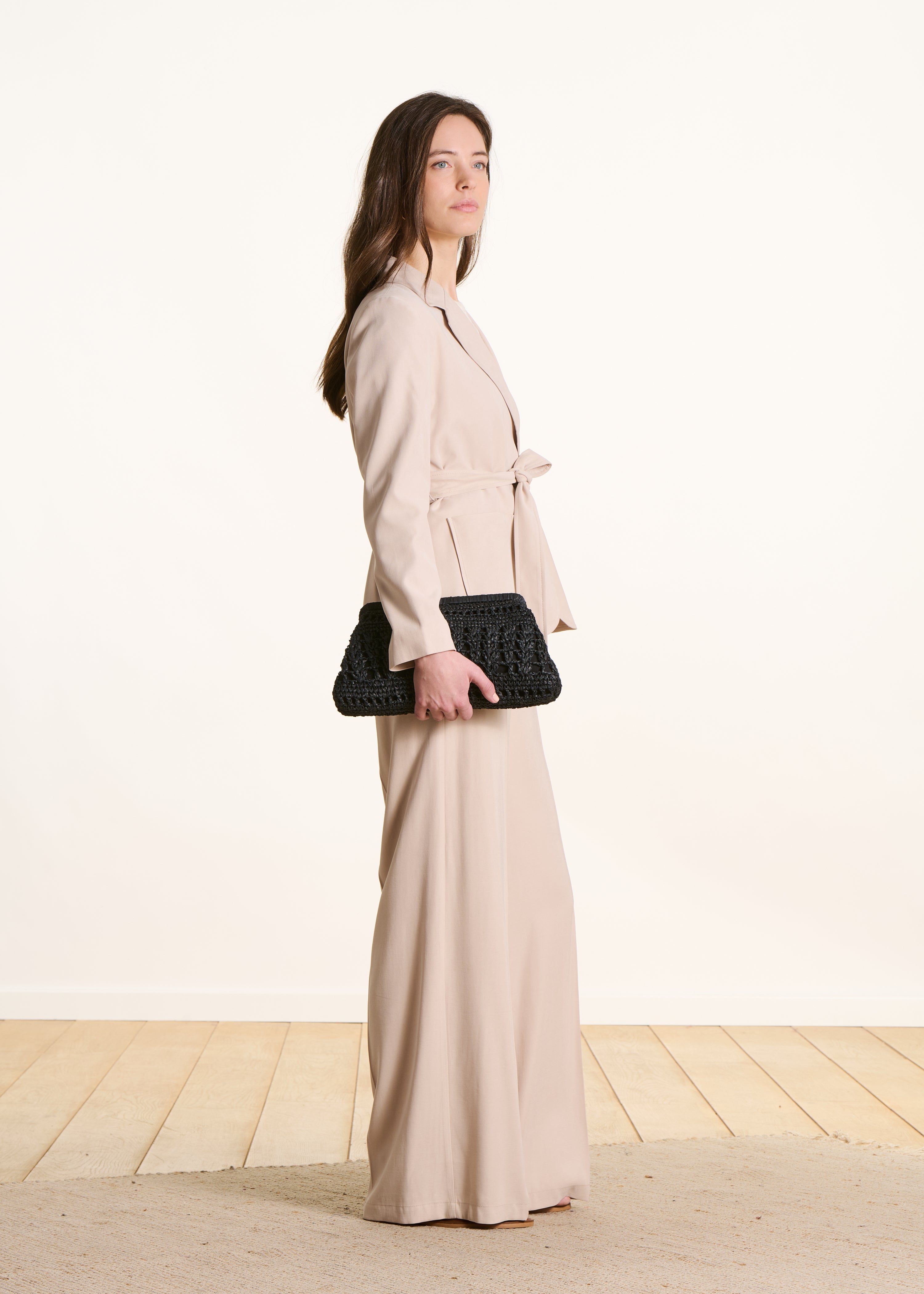 Weite beige Taillenkleidjacke mit Gürtel