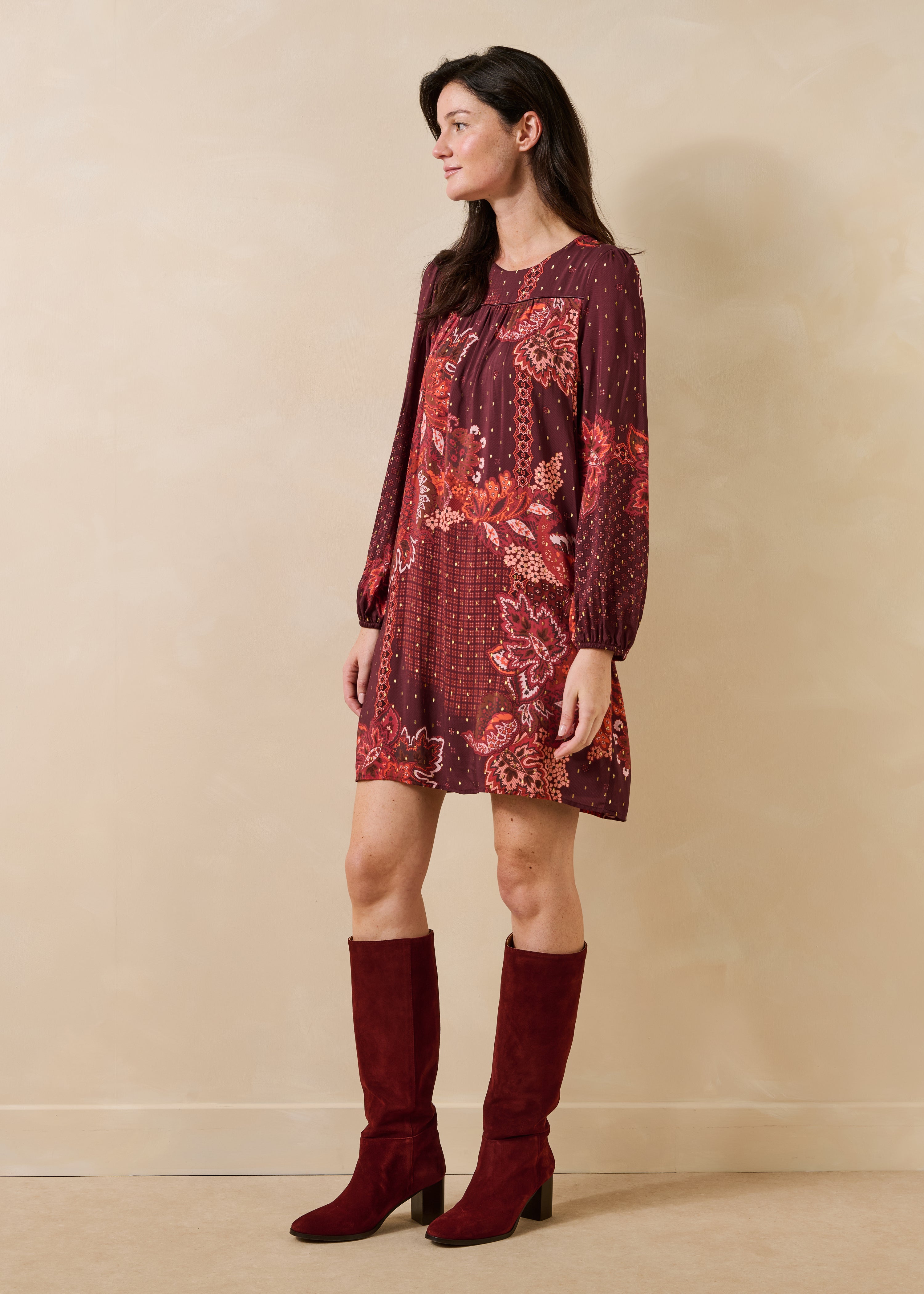 Bottes bordeaux en cuir suédé à talons
