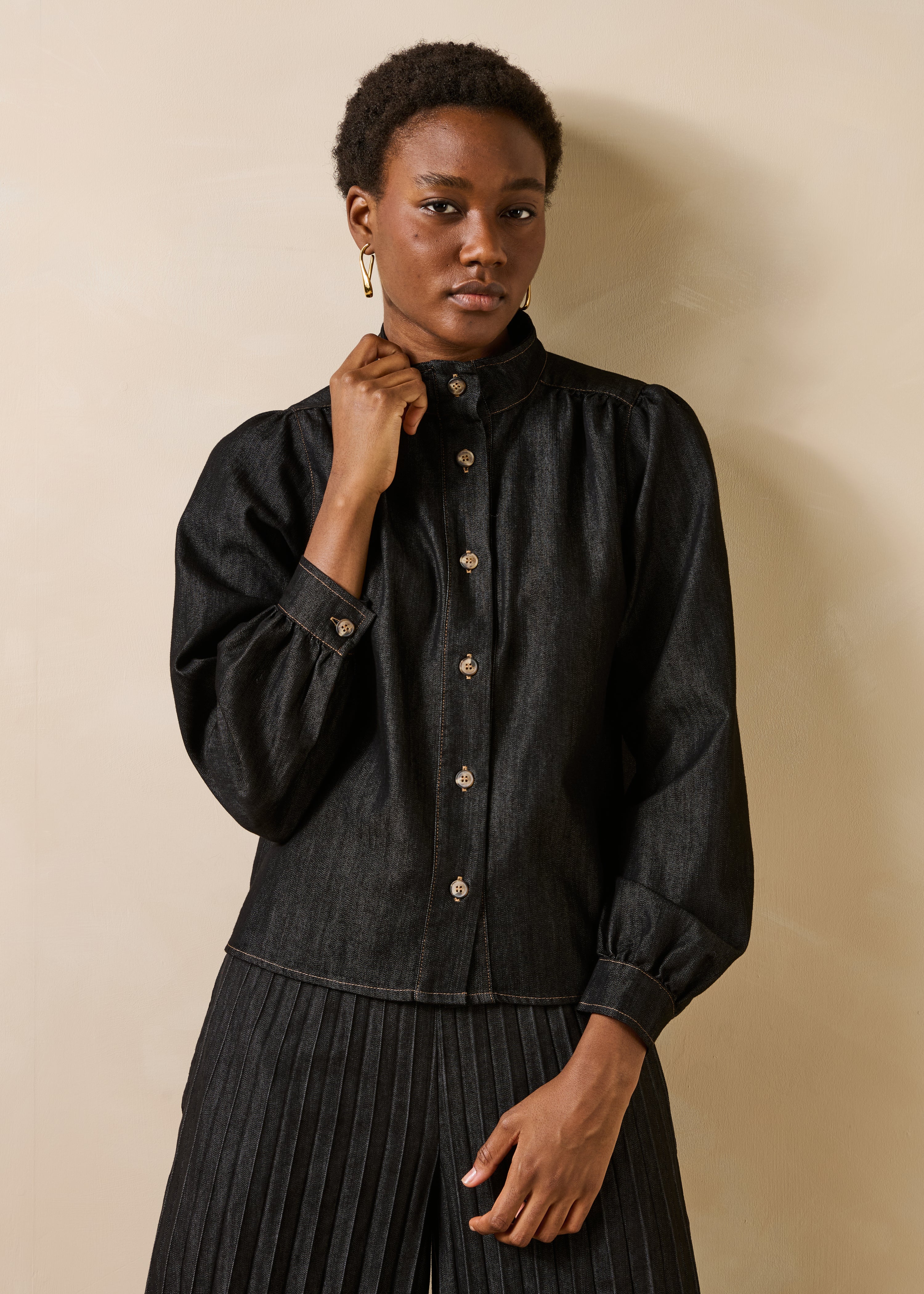 Camisa de denim negro de manga larga