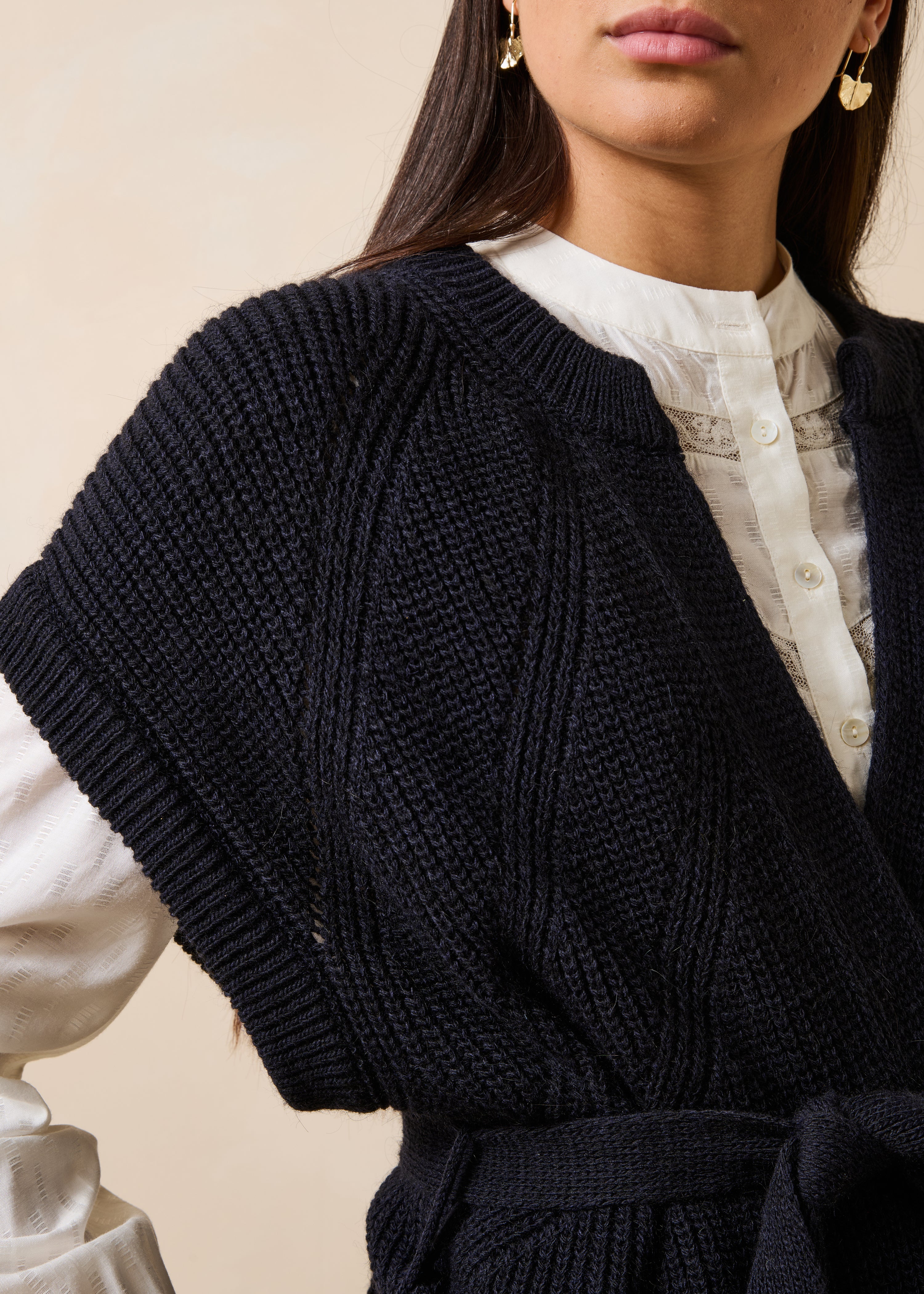 Gilet bleu marine manches courtes col rond