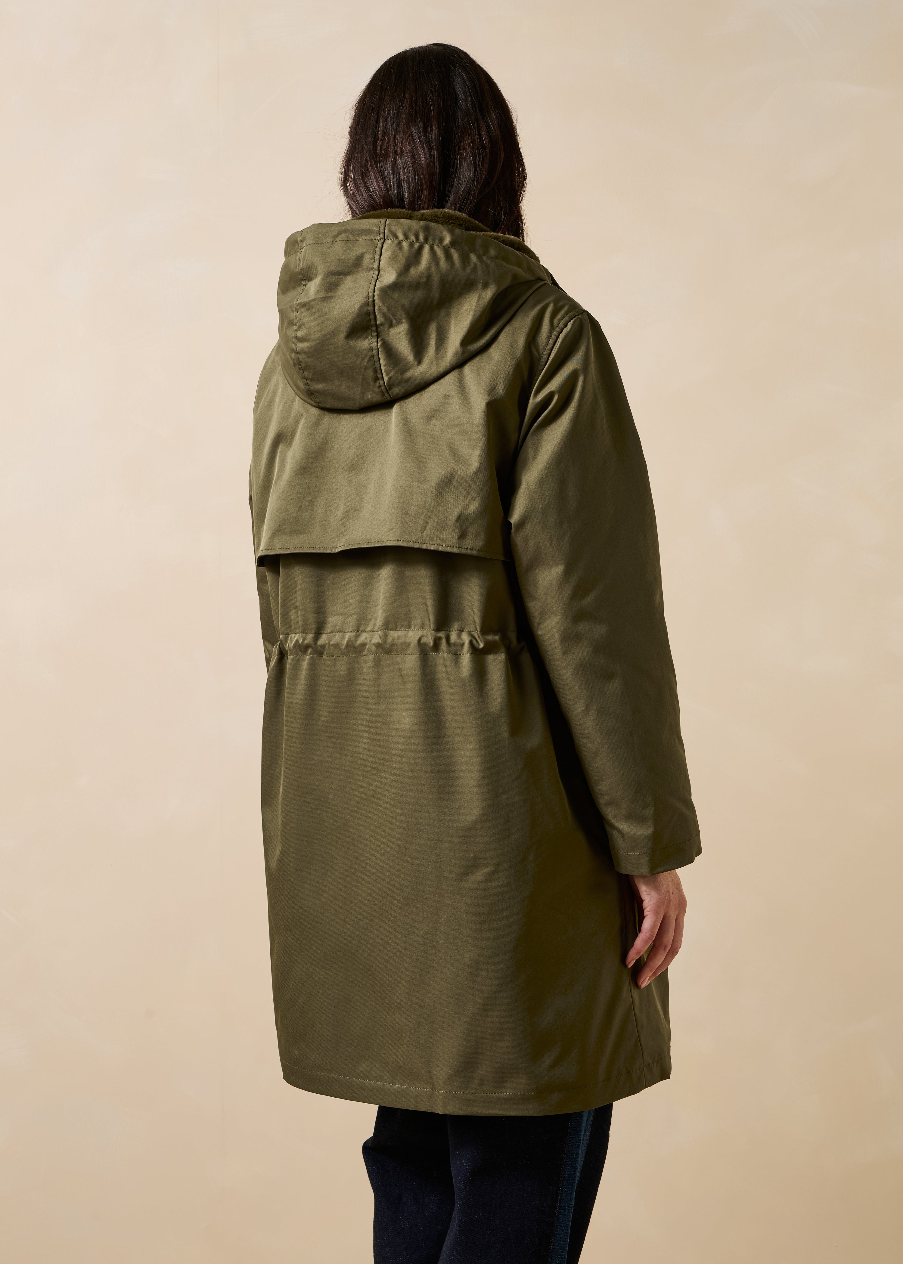 Parka lunga kaki con cappuccio e pelliccia ecologica