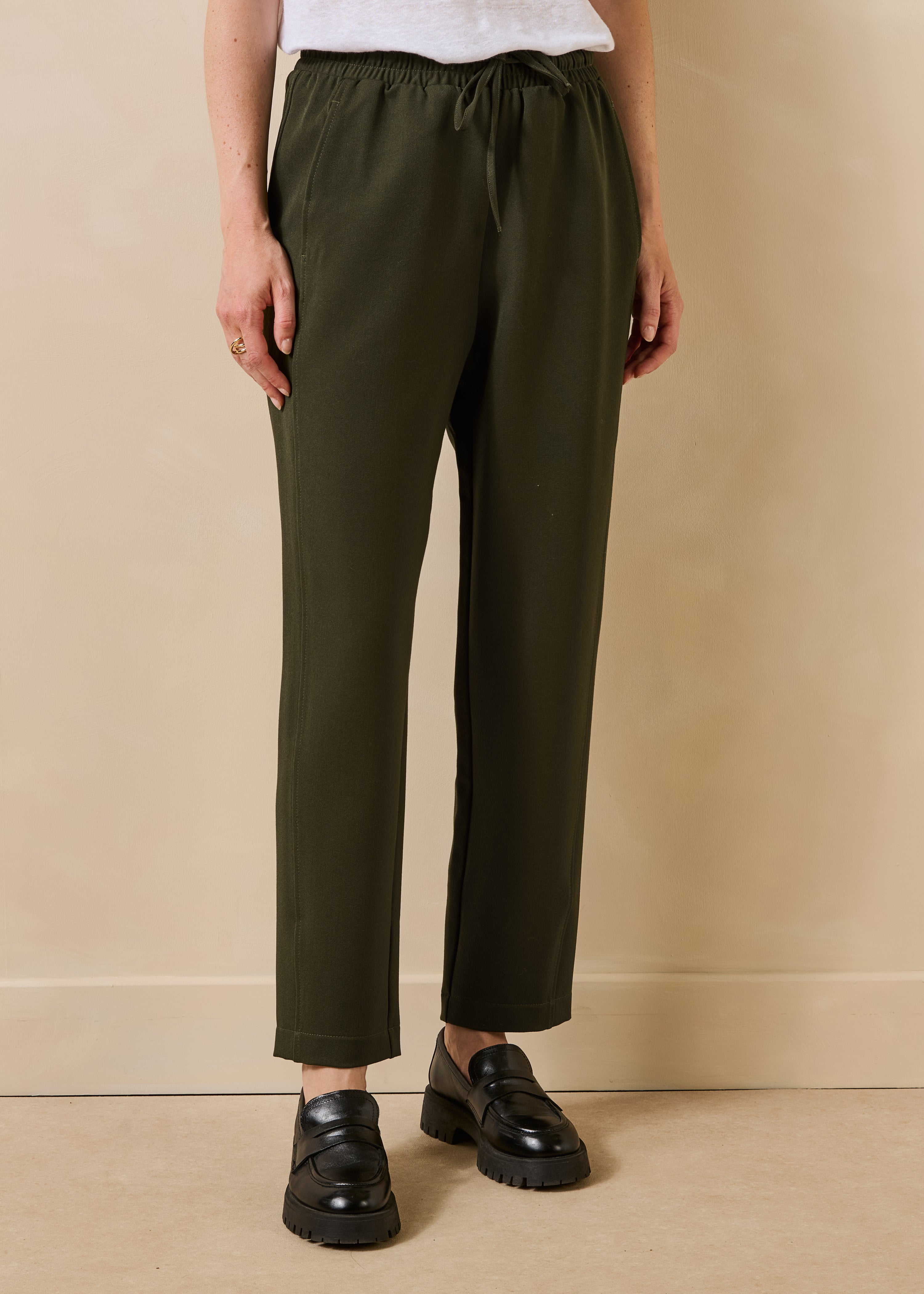 Pantalon carotte kaki taille élastiquée