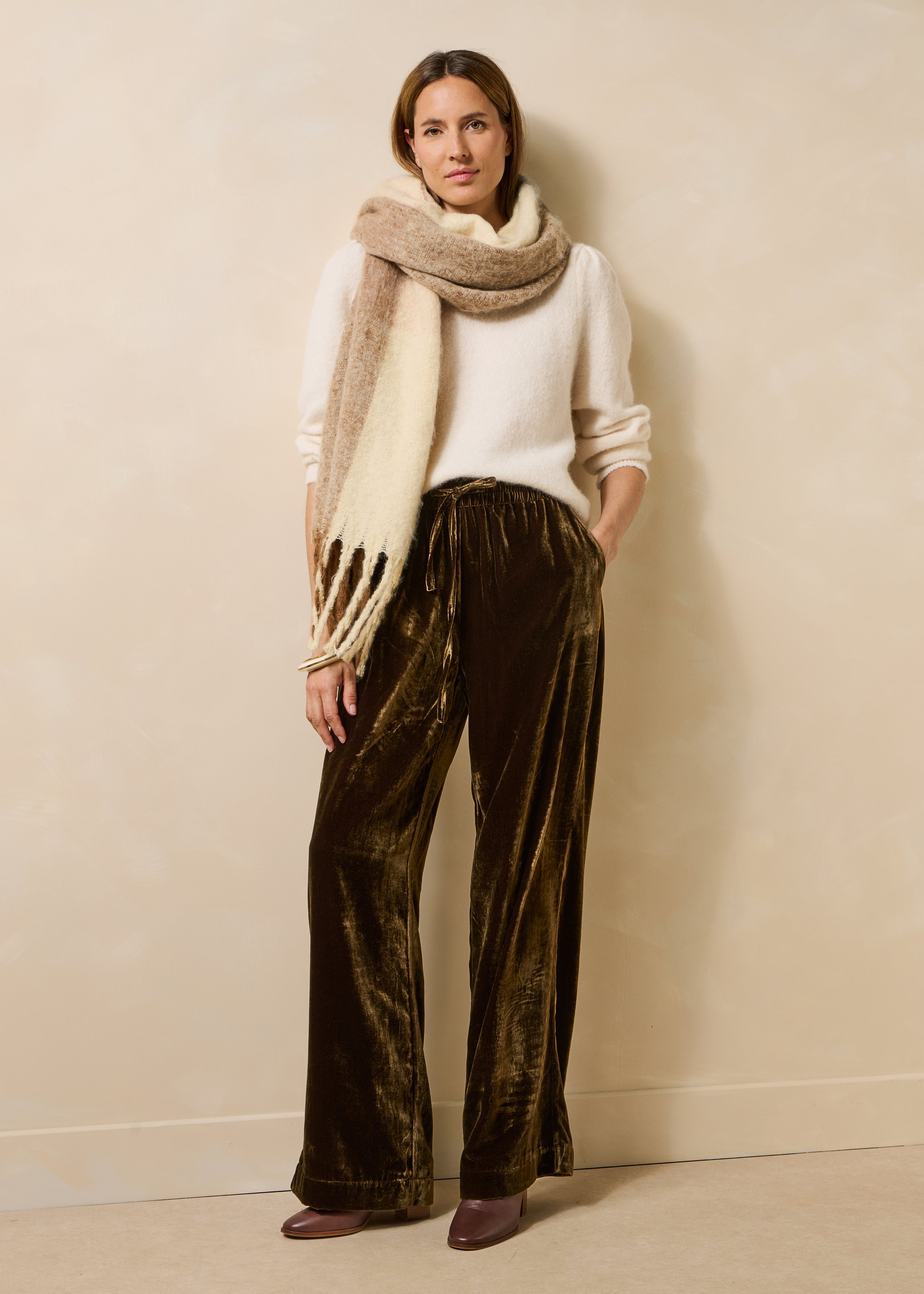 Pantalon large marron glacé en velours