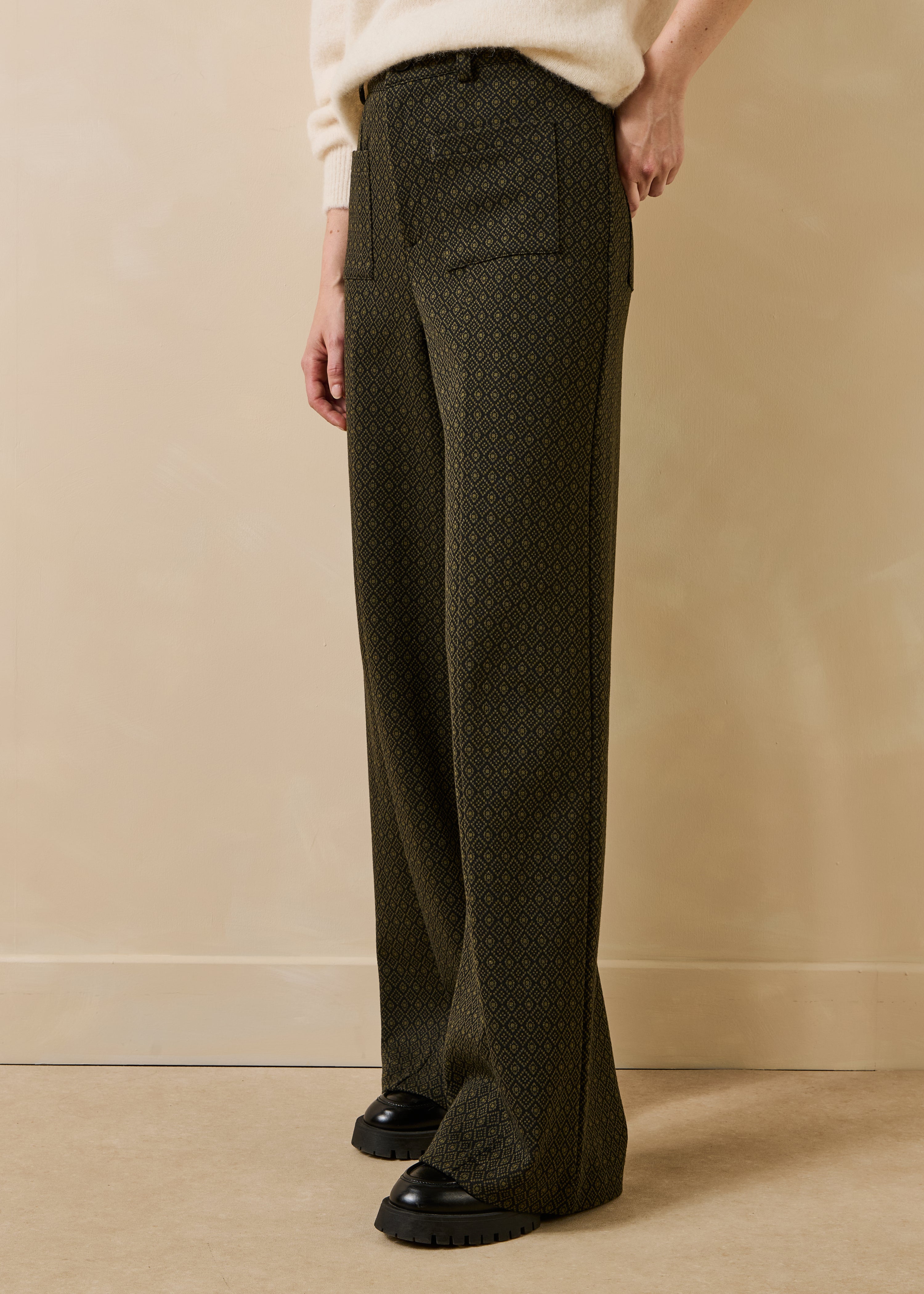Weite Hose in Khaki aus Milano-Jacquard