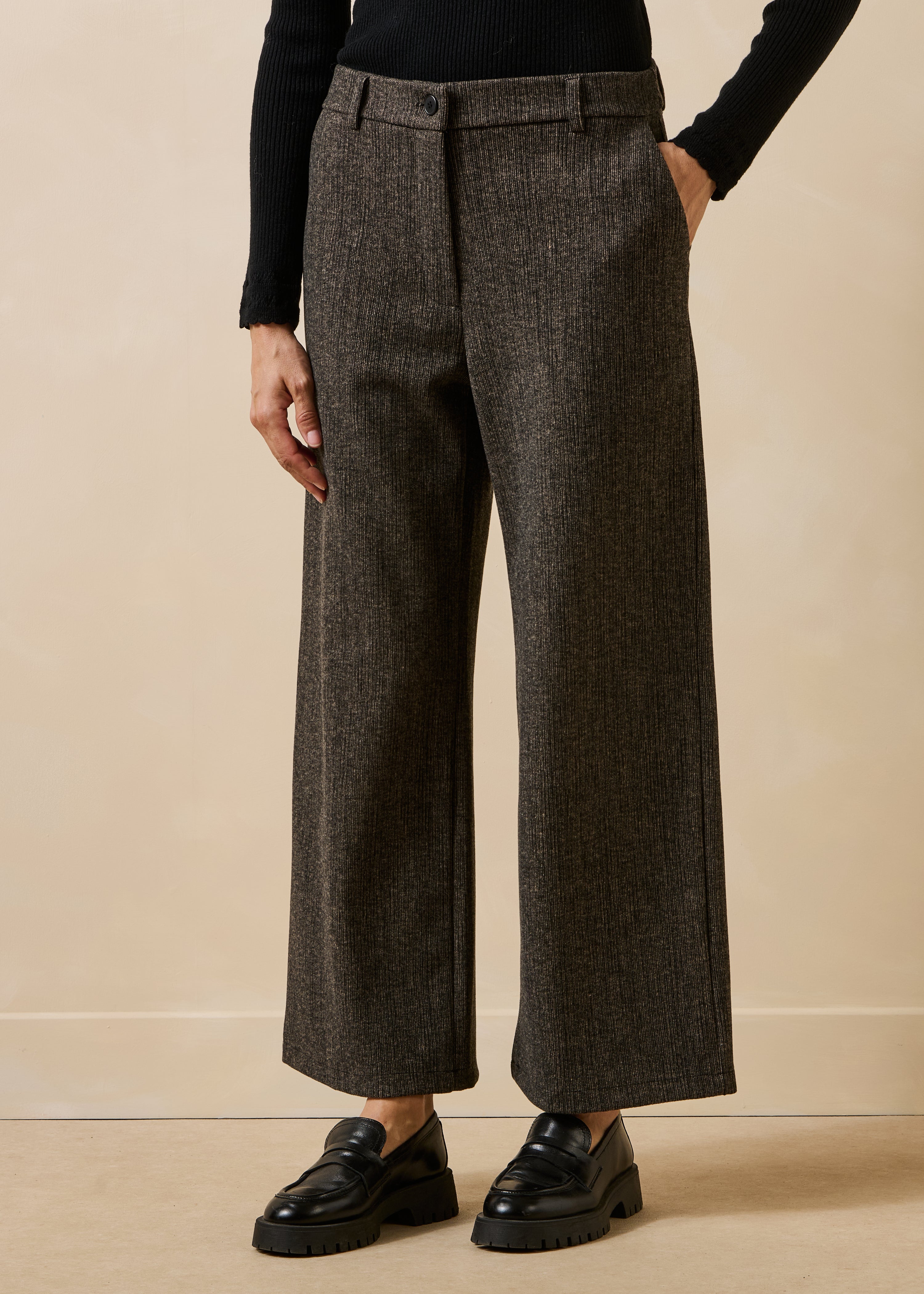 Pantalon droit marron en milano effet velours
