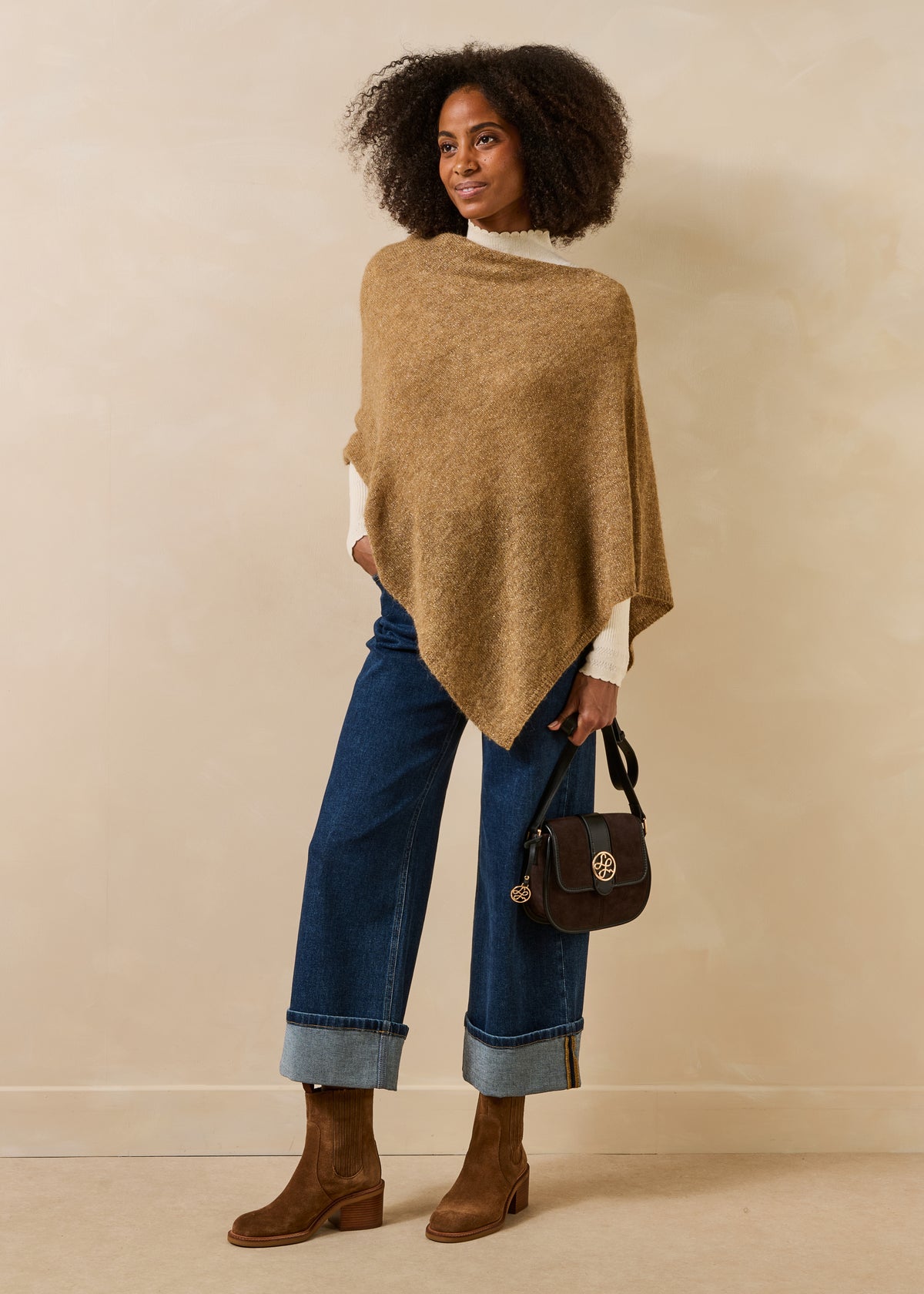 Beiger Pullover - Foncho