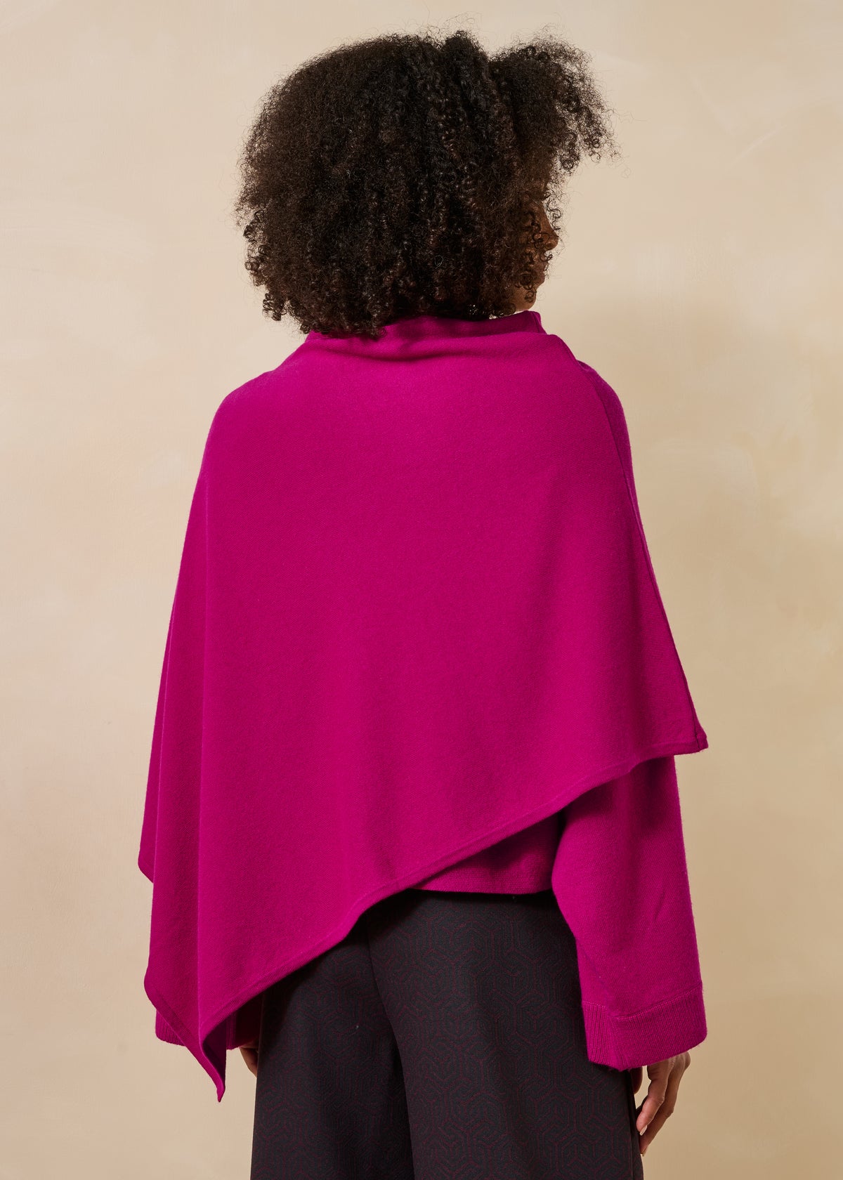 Fuchsia pink sweater - Foncho