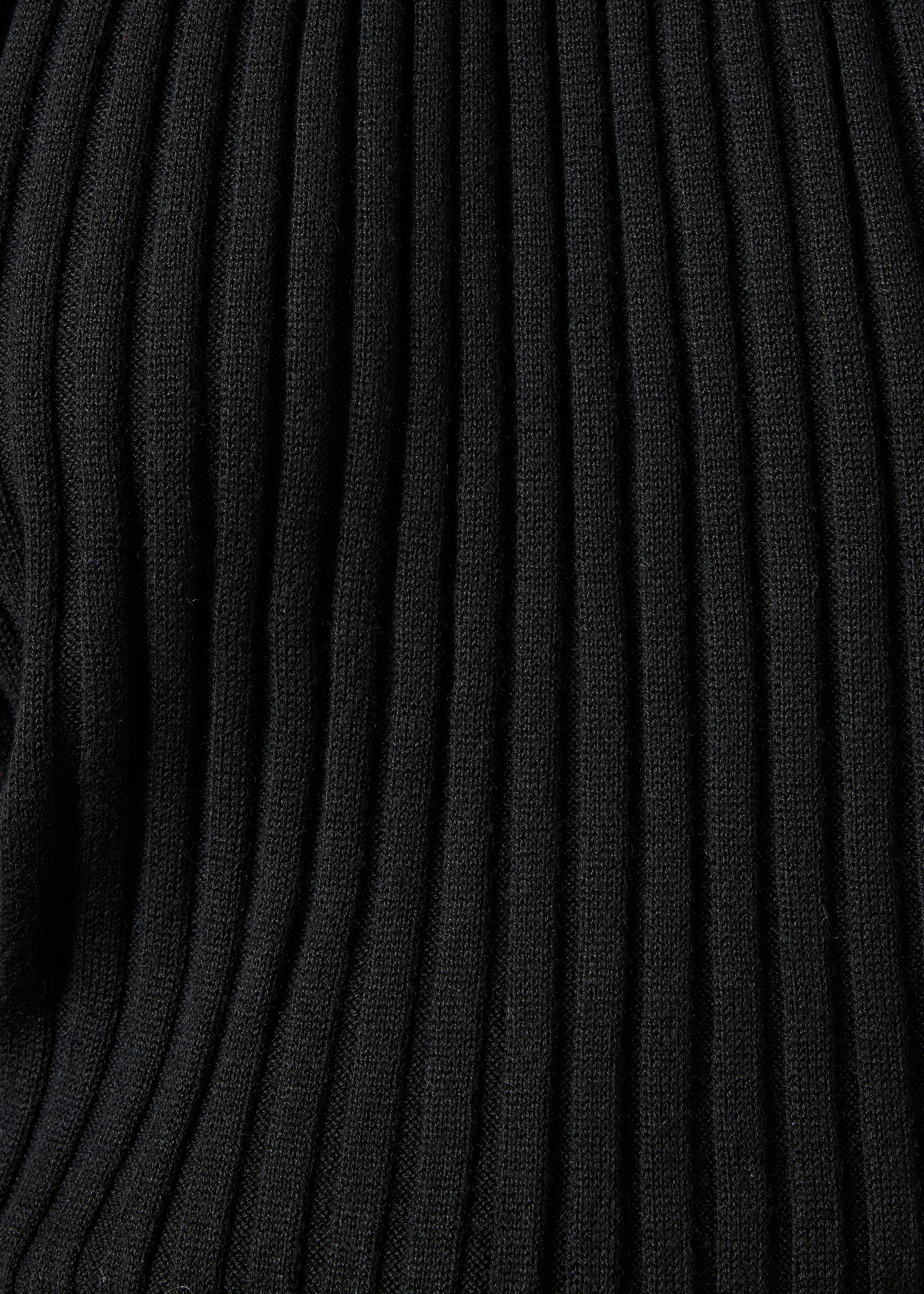 Pull noir en maille plissée manches longues