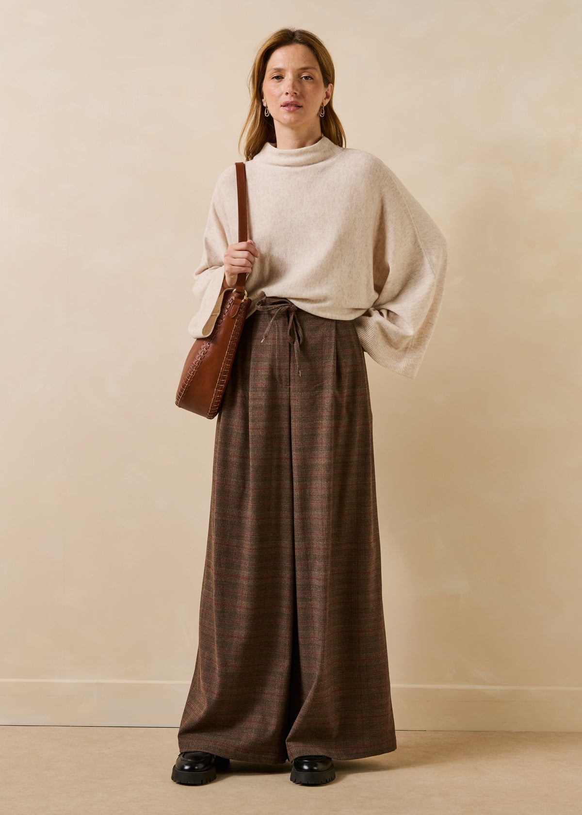 Pull beige manches longues en laine et cachemire