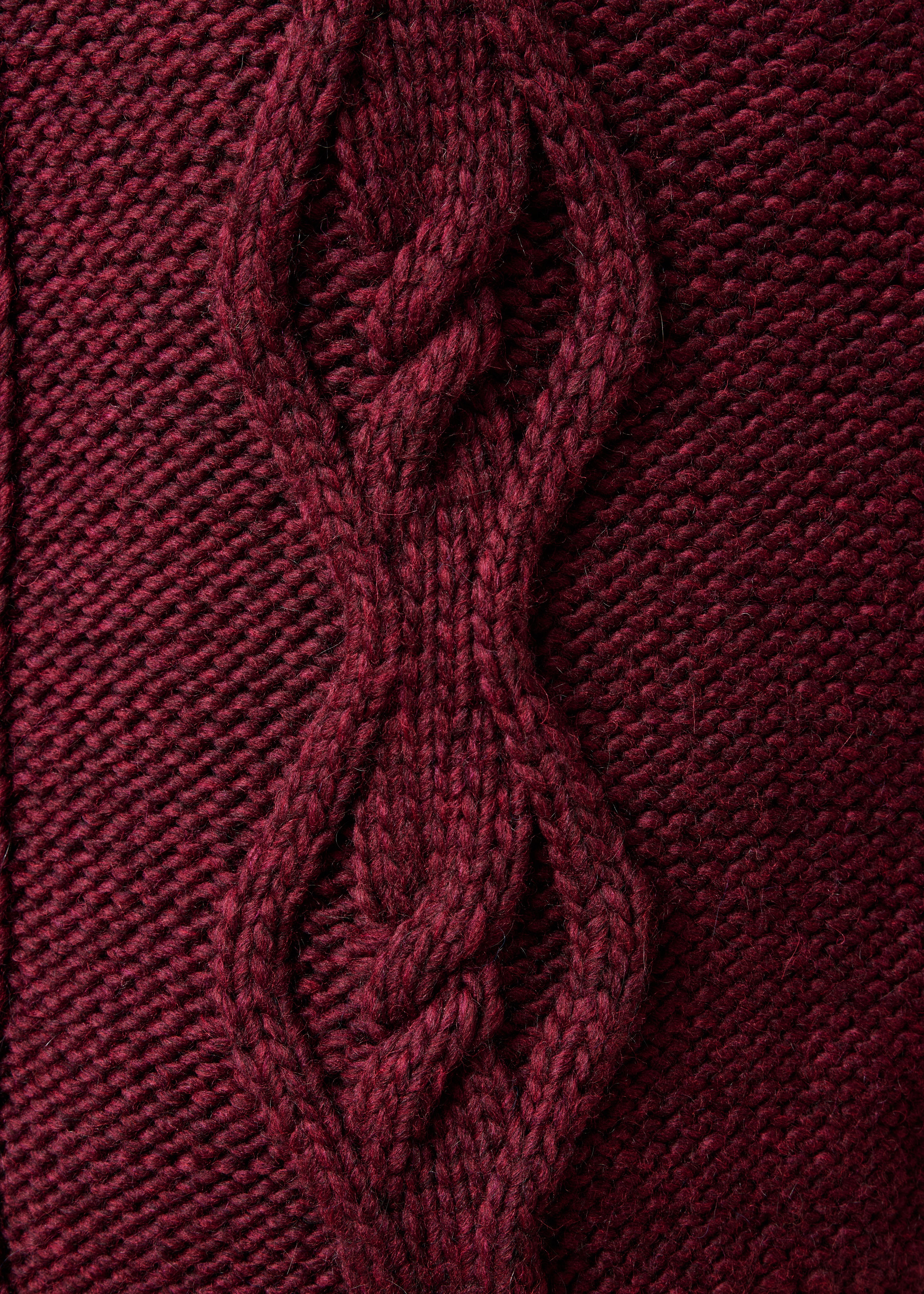 Jersey burdeos de manga corta con cuello barco