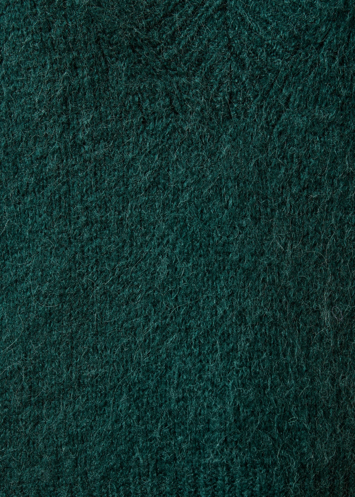 Jersey verde corto de manga larga y cuello pico