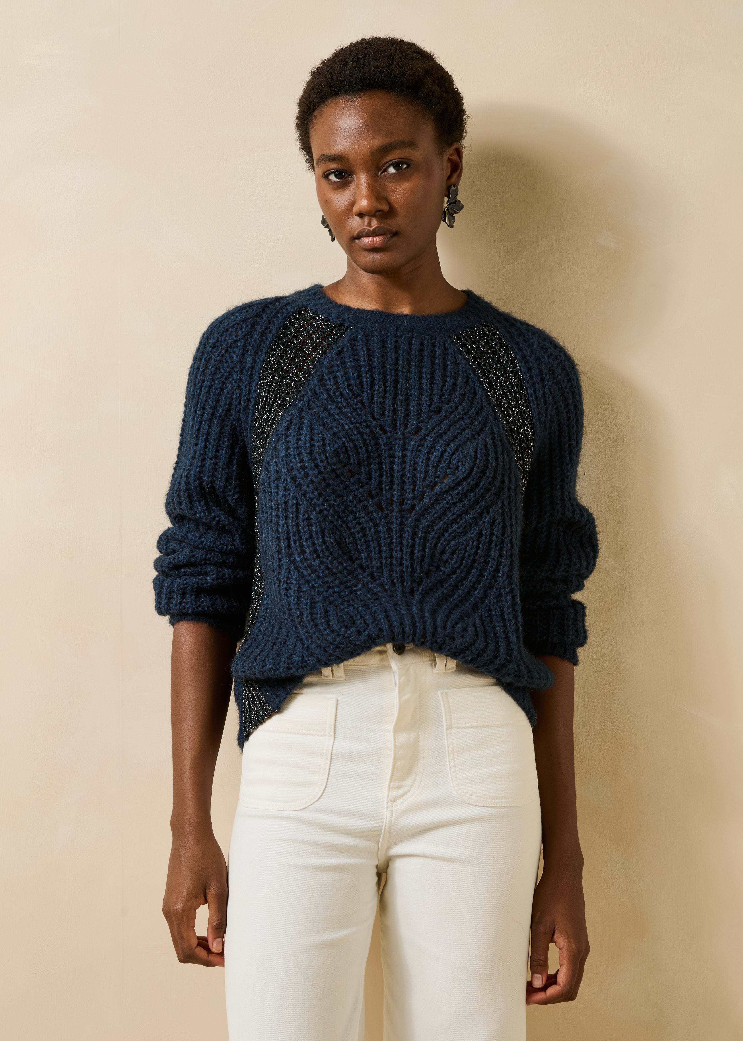 Pull bleu marine manches longues col rond détail irisé