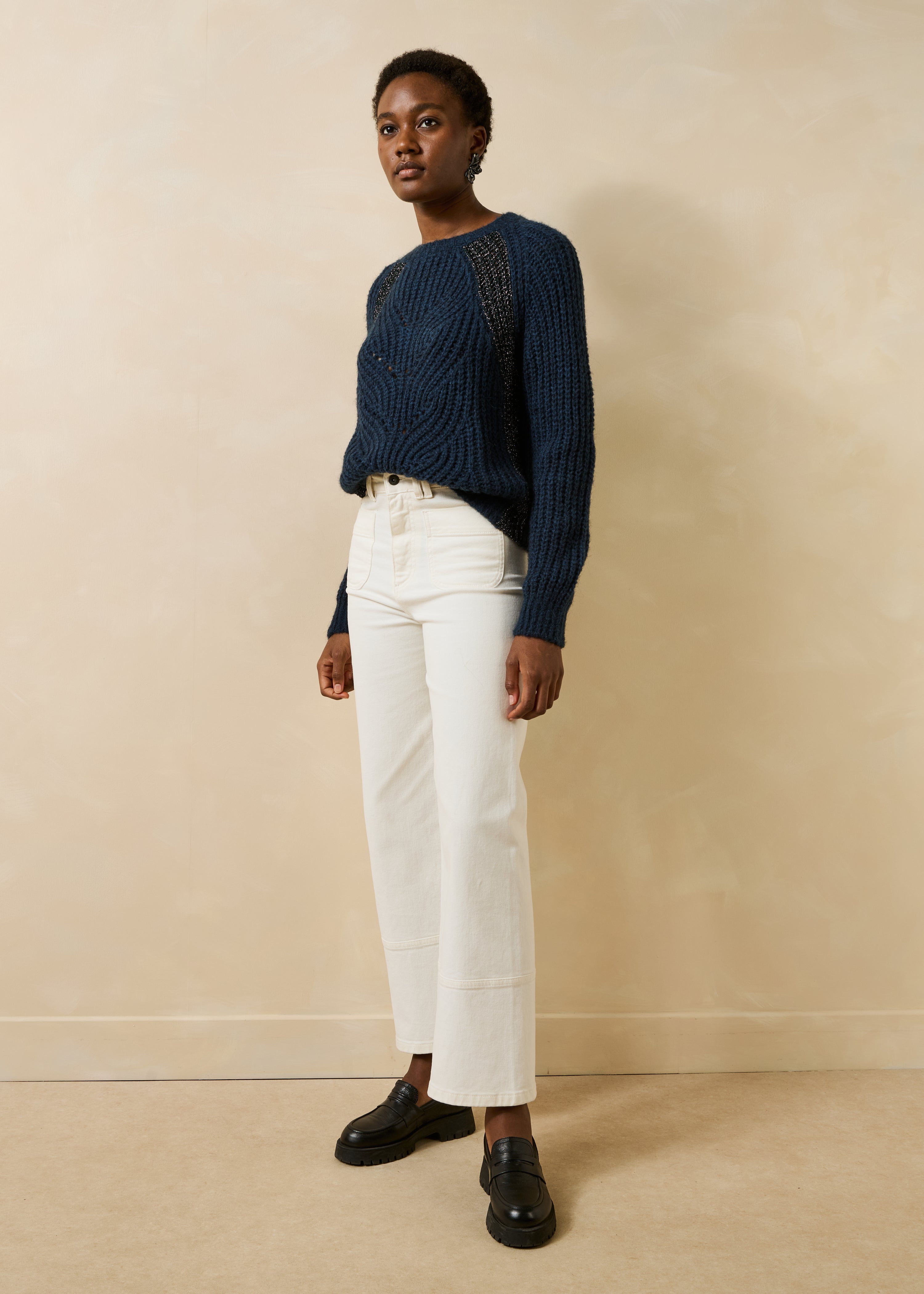 Pull bleu marine manches longues col rond détail irisé