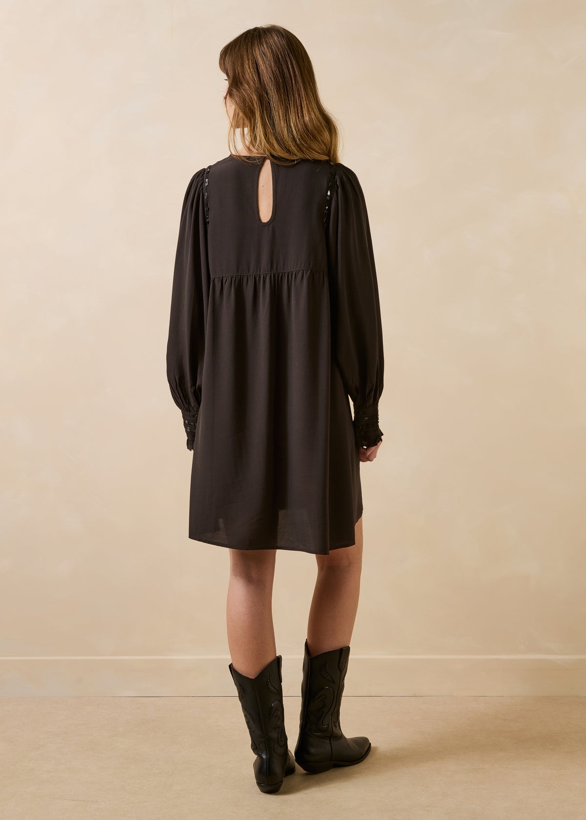 Robe noire - Gondia