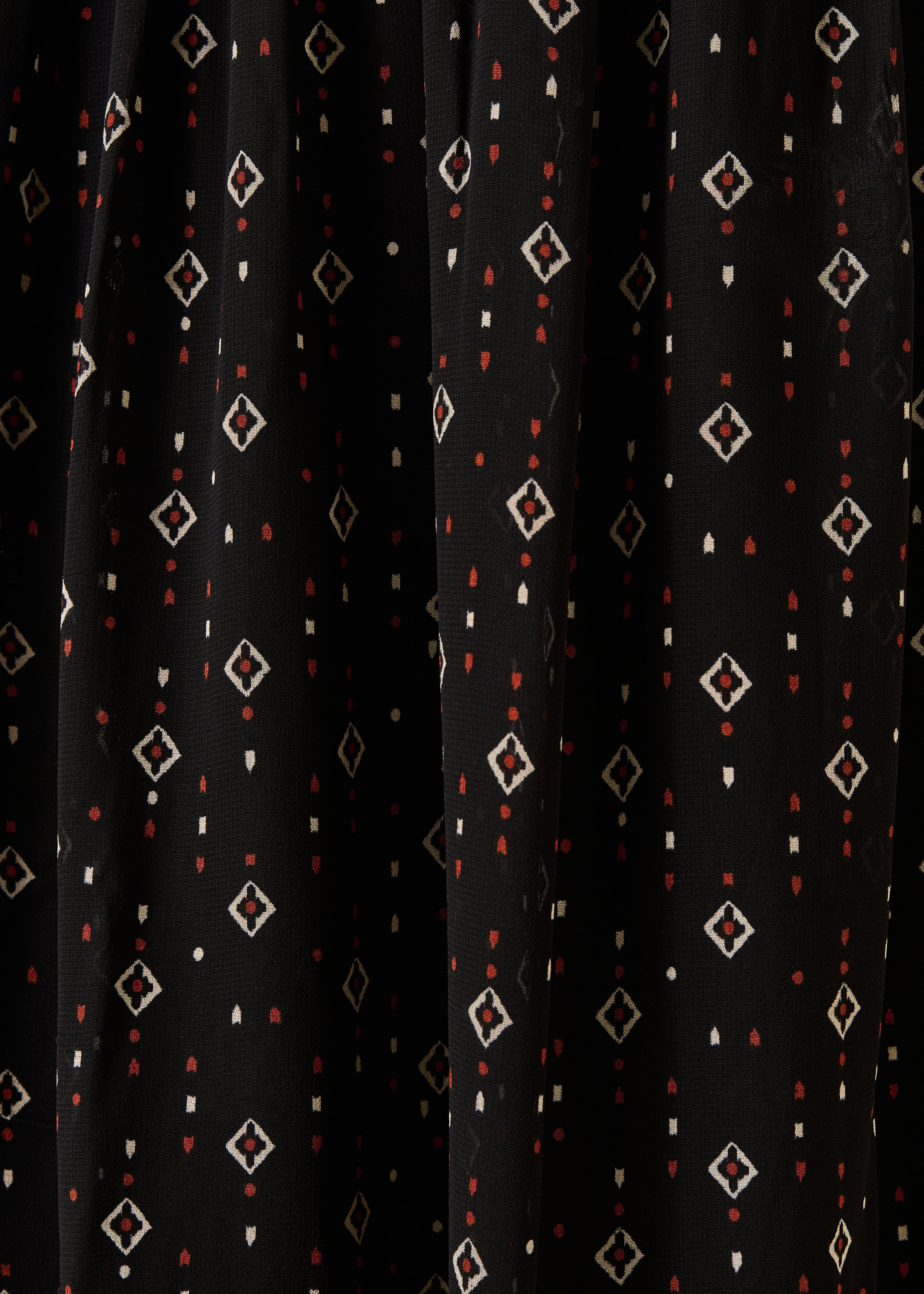 Zwarte midi-jurk van voile met lange mouwen en print