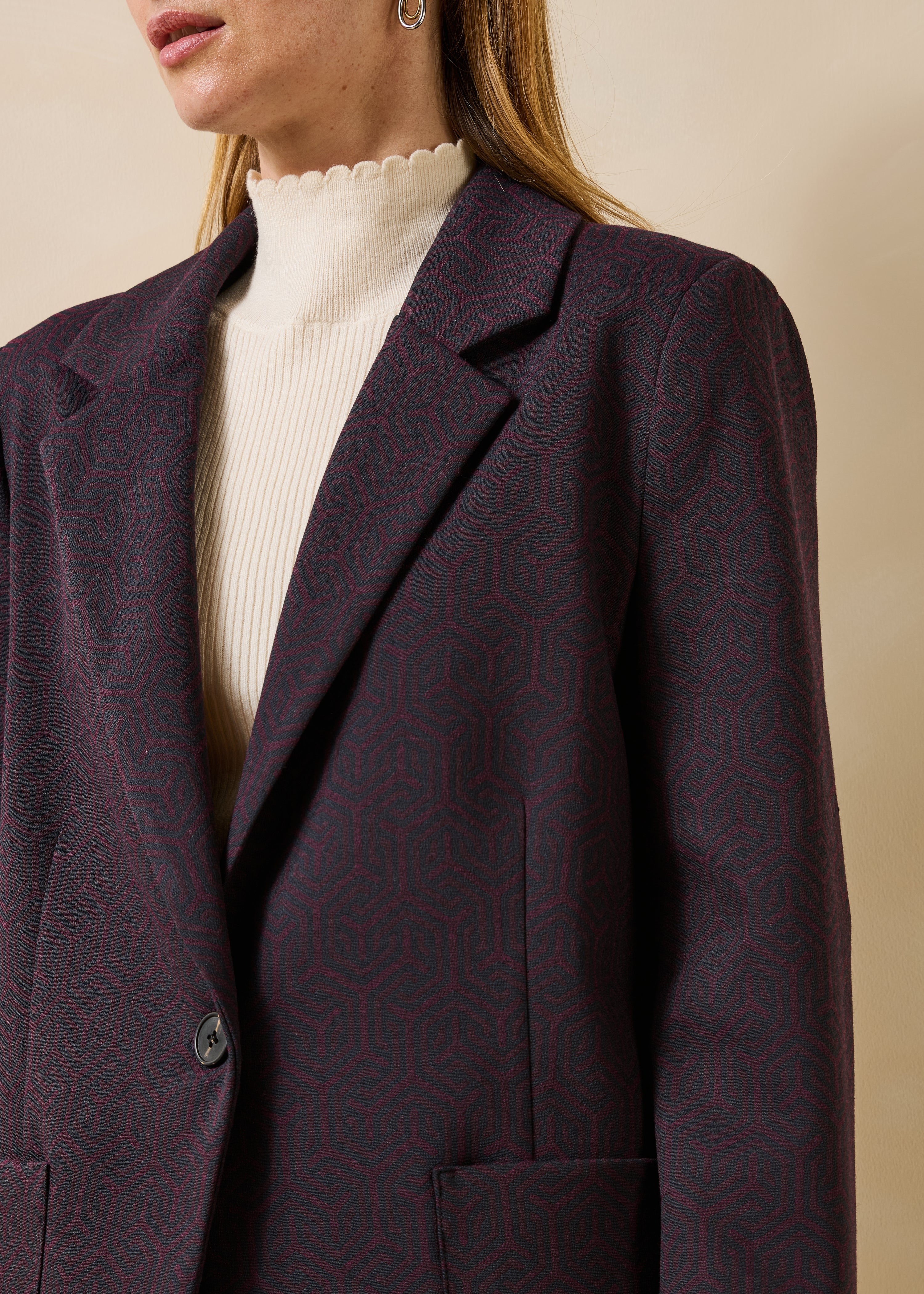 Blazer in Aubergine und Marineblau mit langen Ärmeln