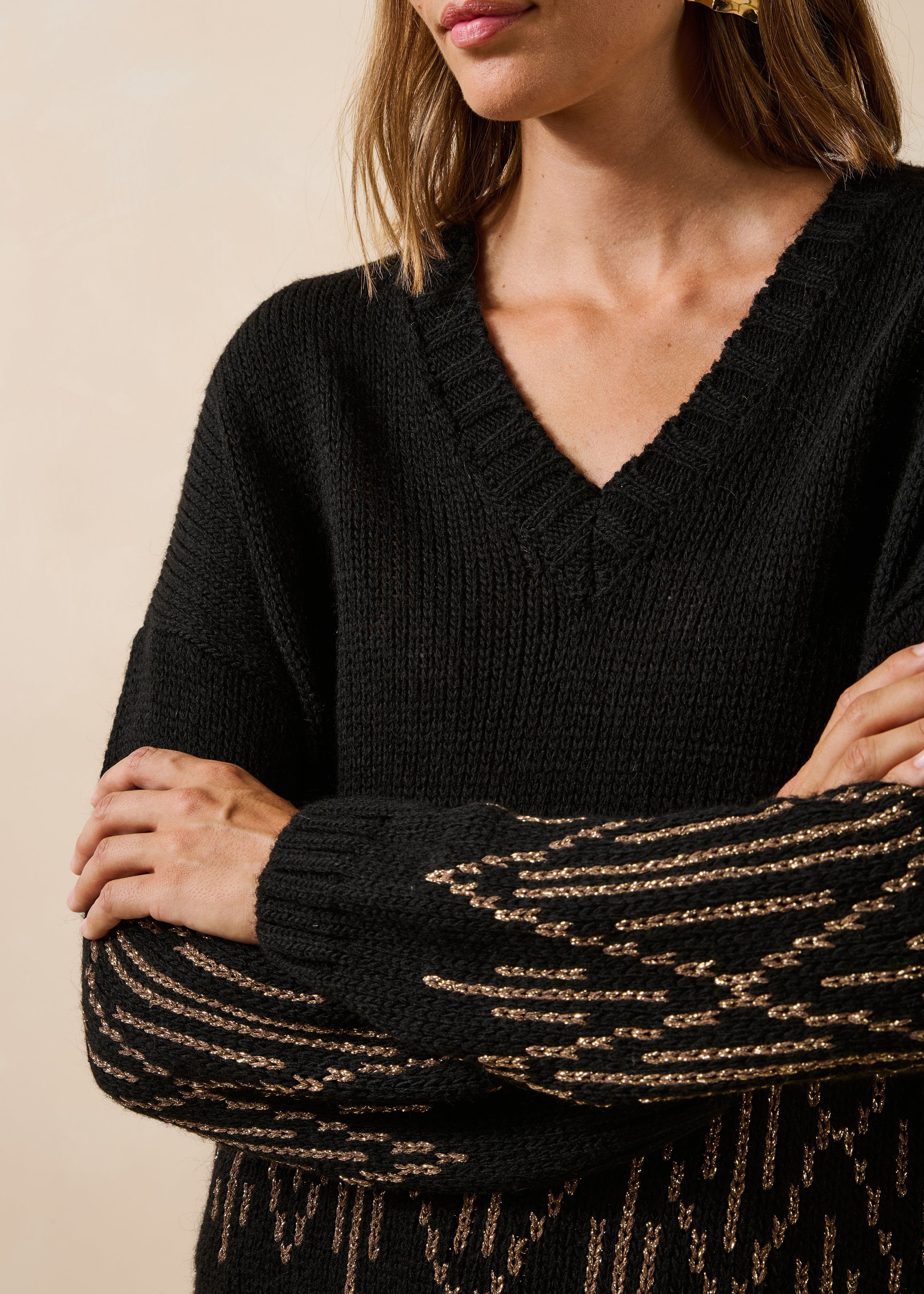 Weite schwarzer Pullover mit langen Ärmeln in Jacquardstrick