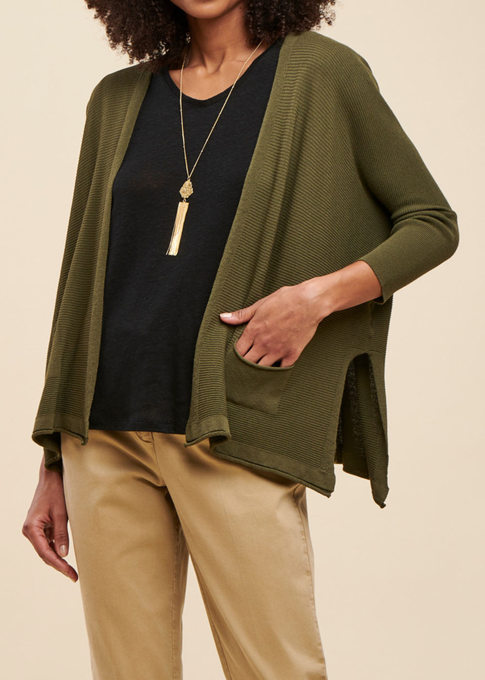 Oversized loose-fit cardigan