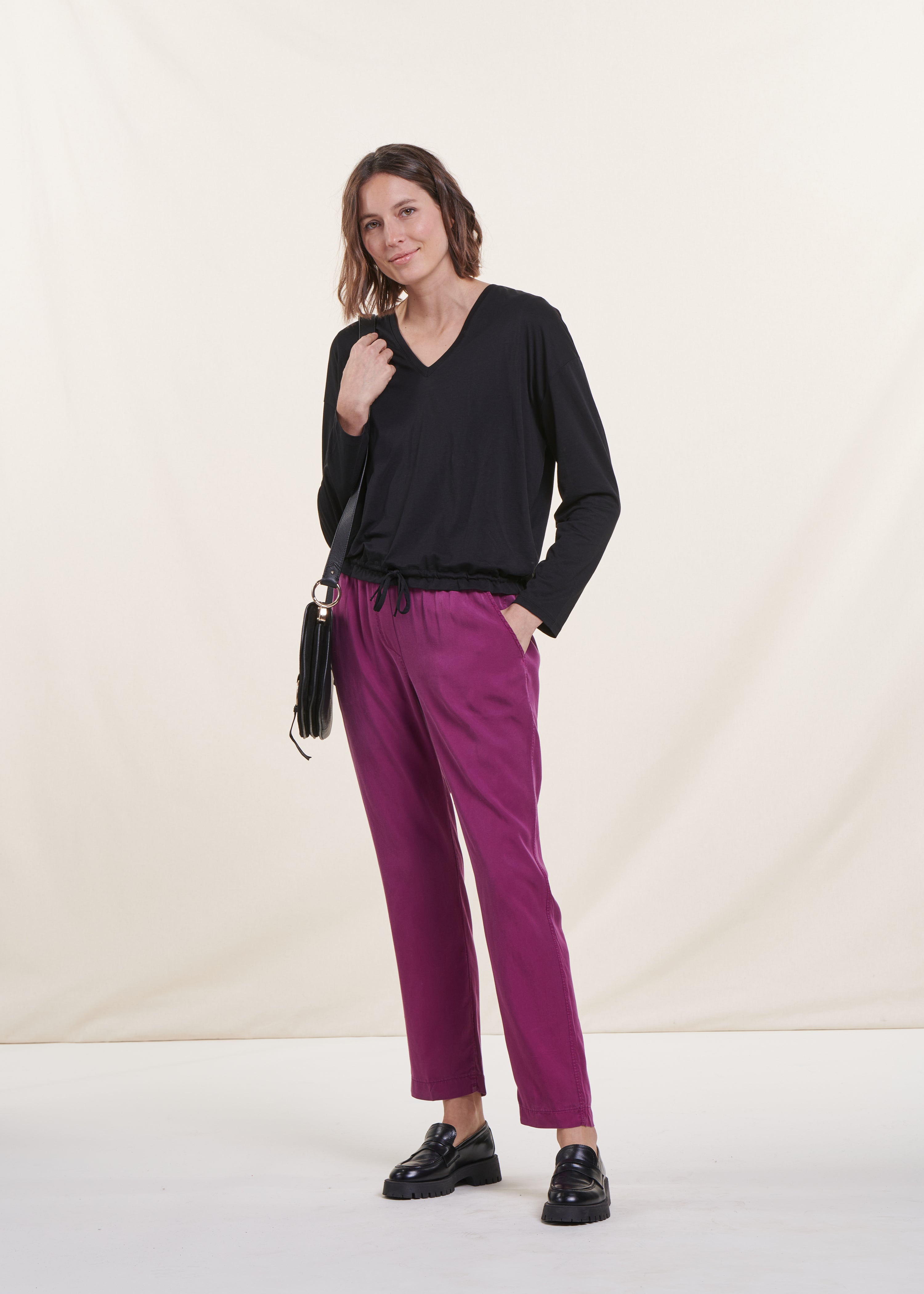 Pantalon fluide violet en lyocell