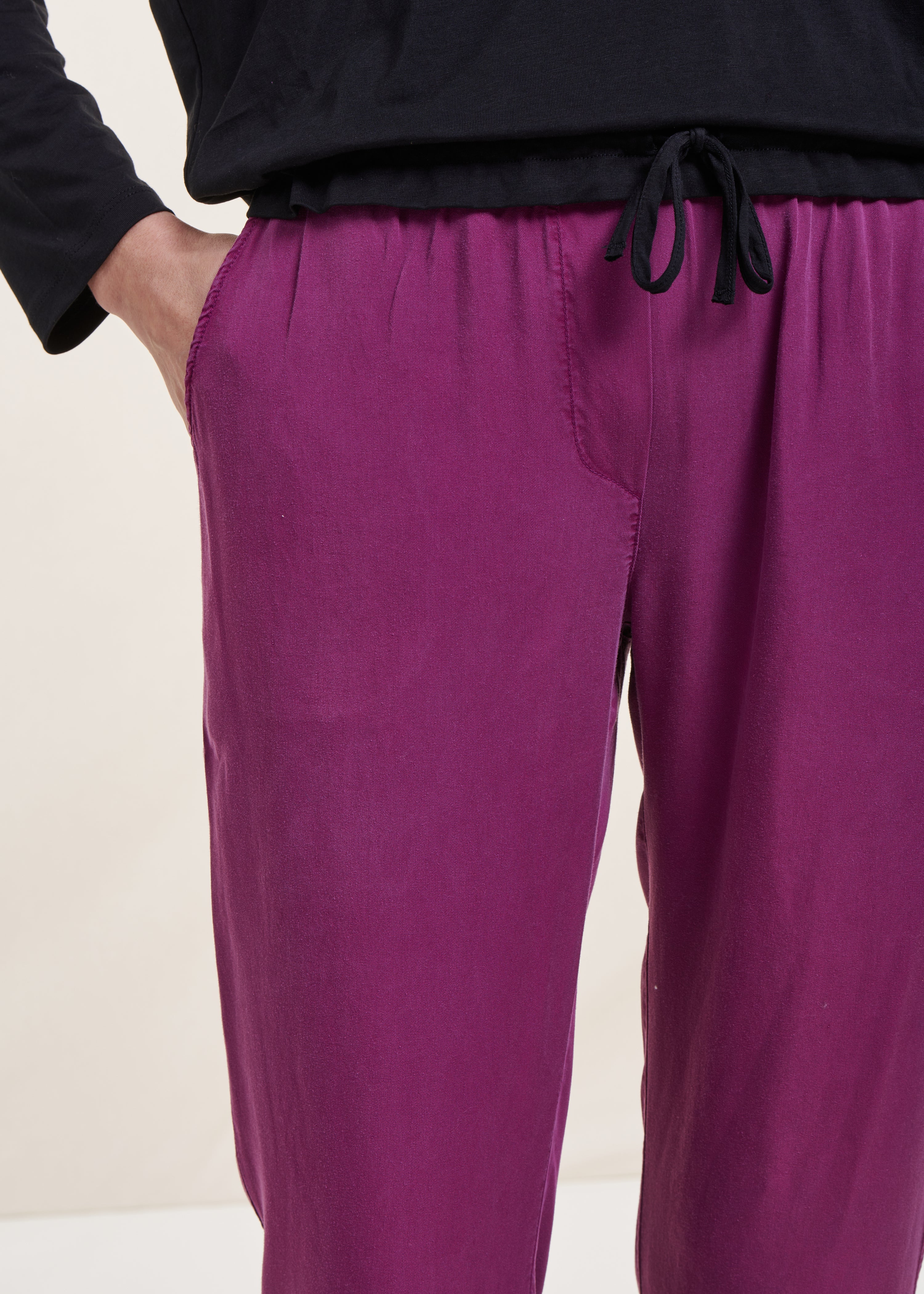 Pantalon fluide violet en lyocell