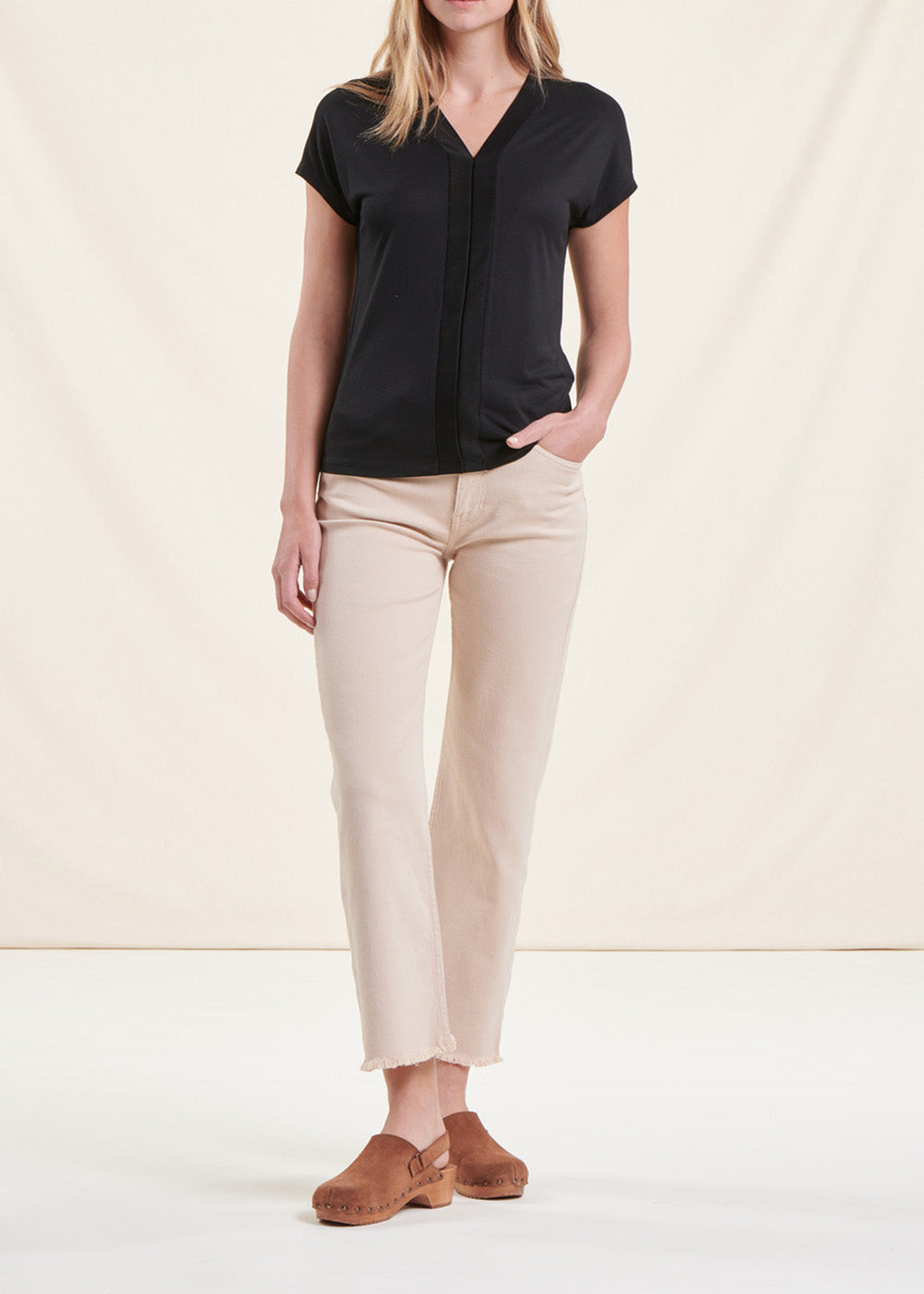 V-neck T-shirt