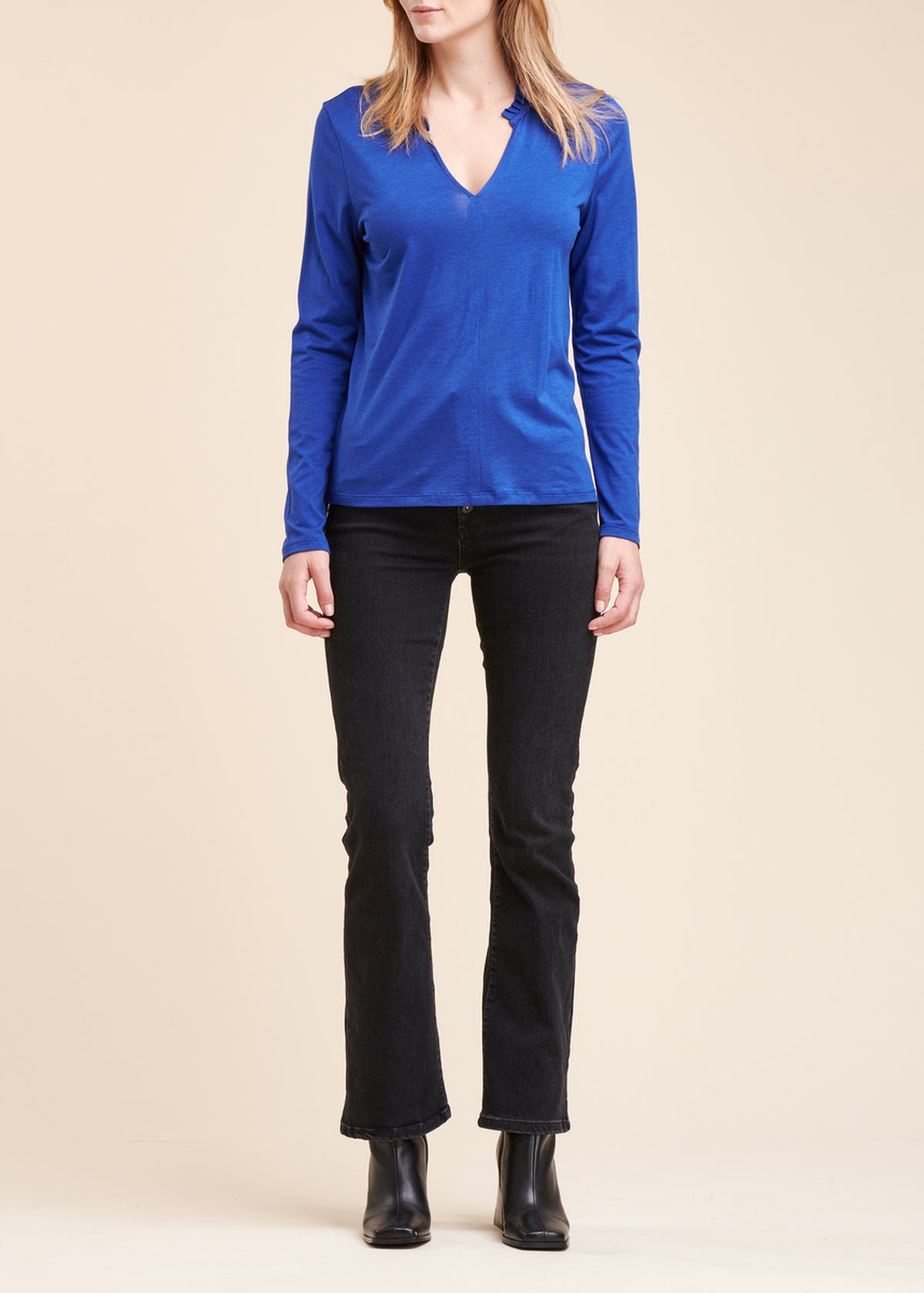 Tshirt manches longues détail encolure
