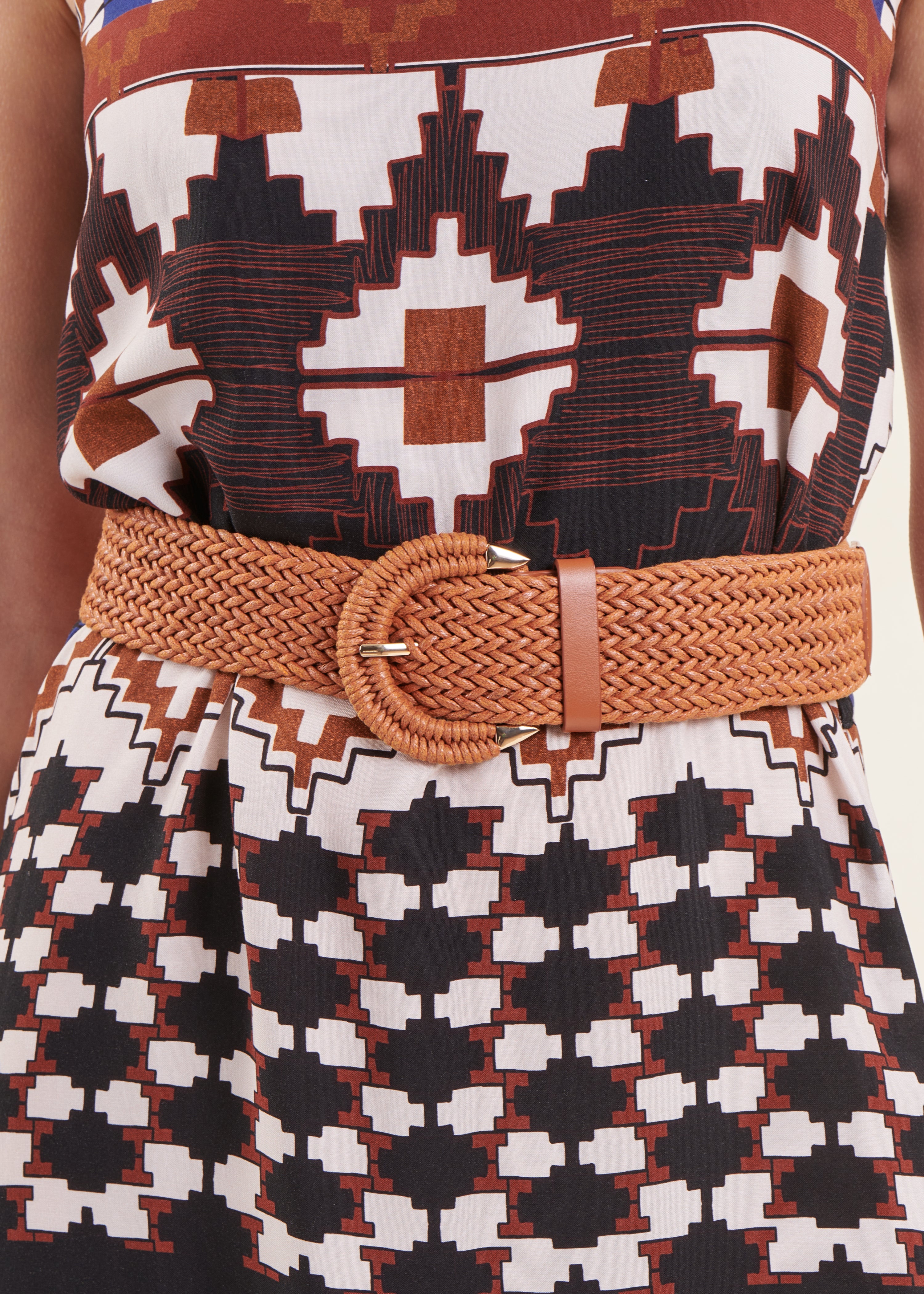 Wide camel braided belt