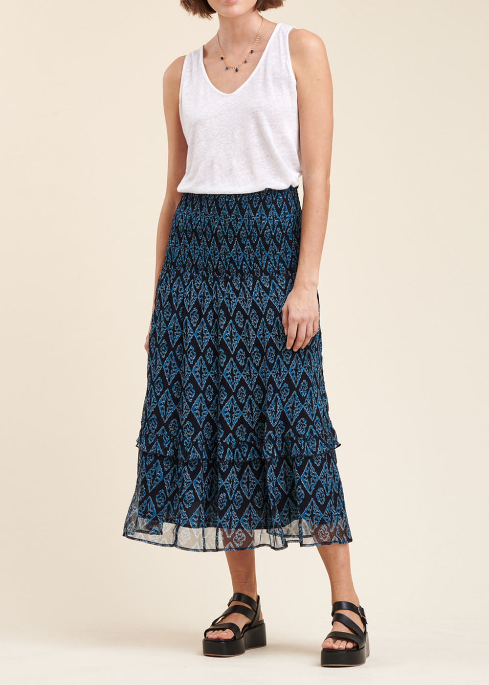Mid-length flared skirt in printed voile