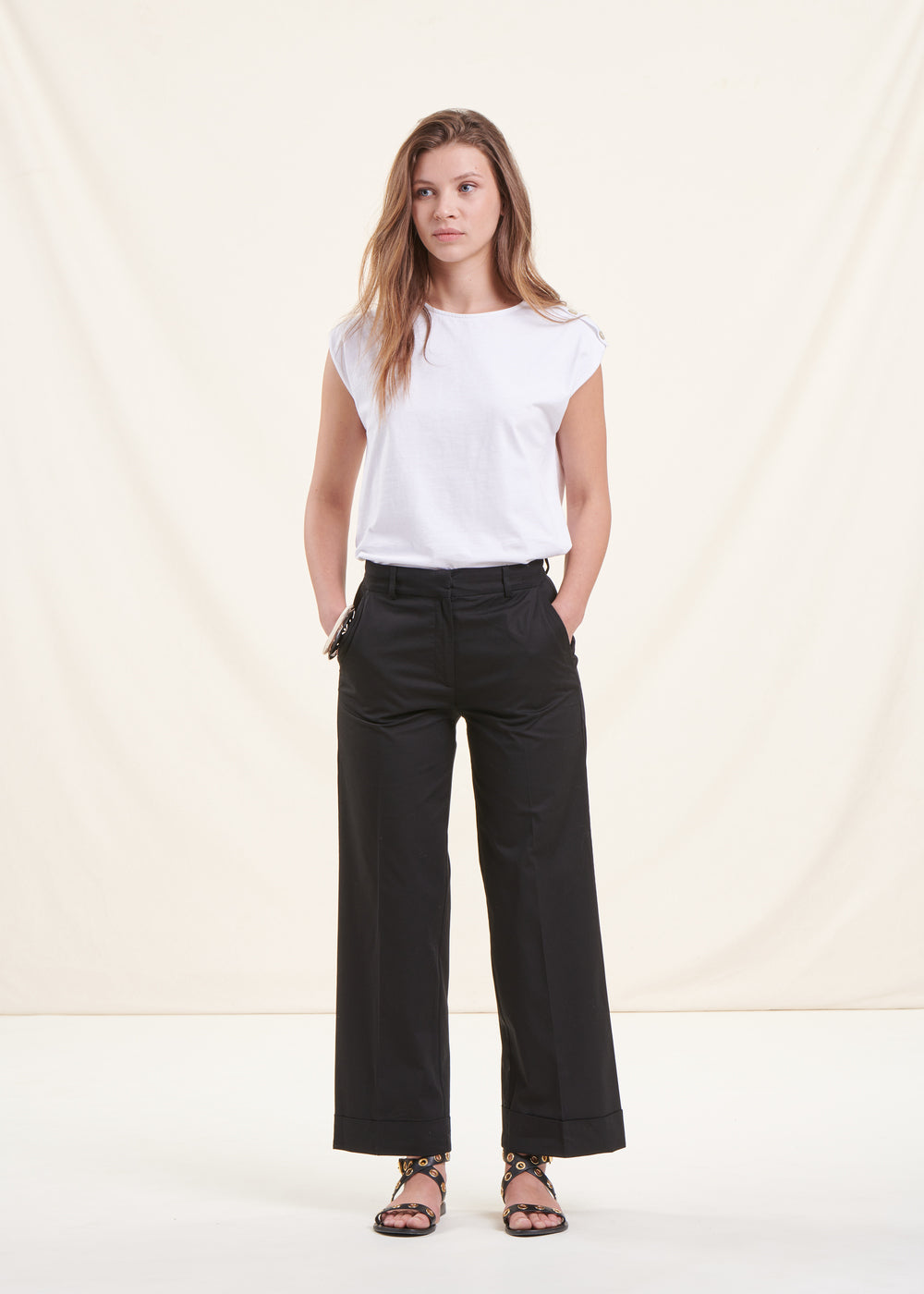 Pantalón ancho 7/8 algodón negro