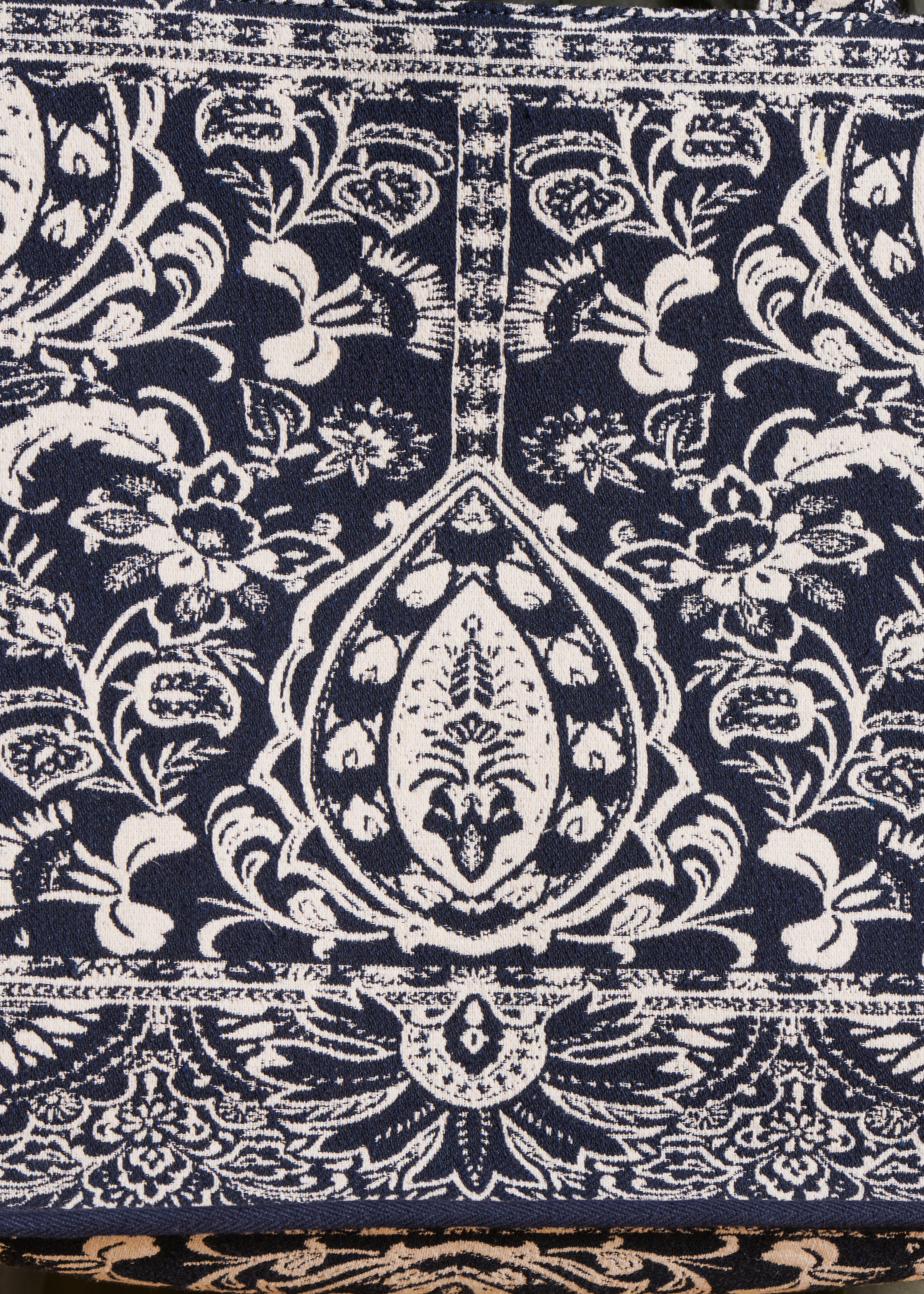 Marineblaue Einkaufstasche aus Jacquardgewebe