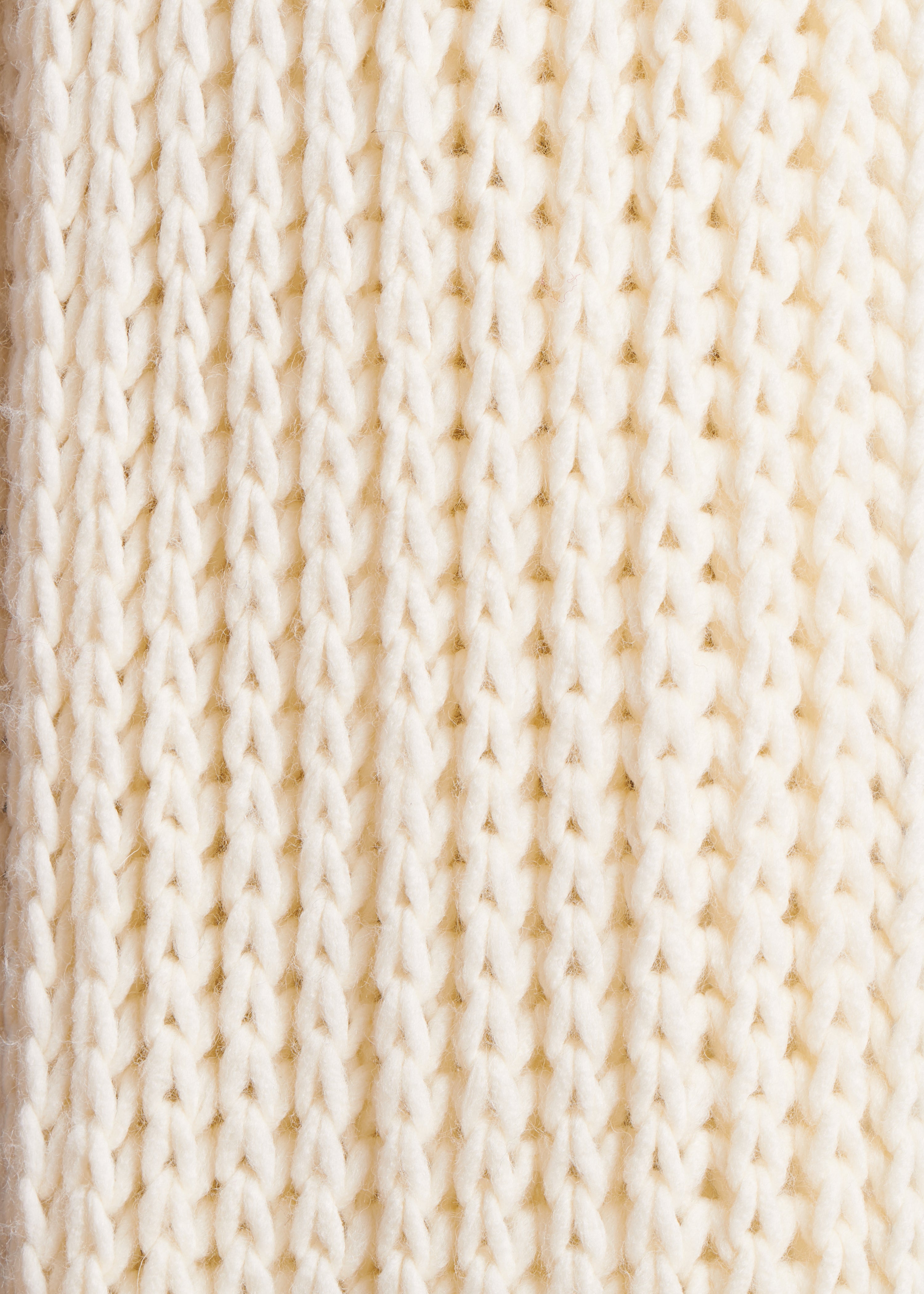 Ecru knitted scarf