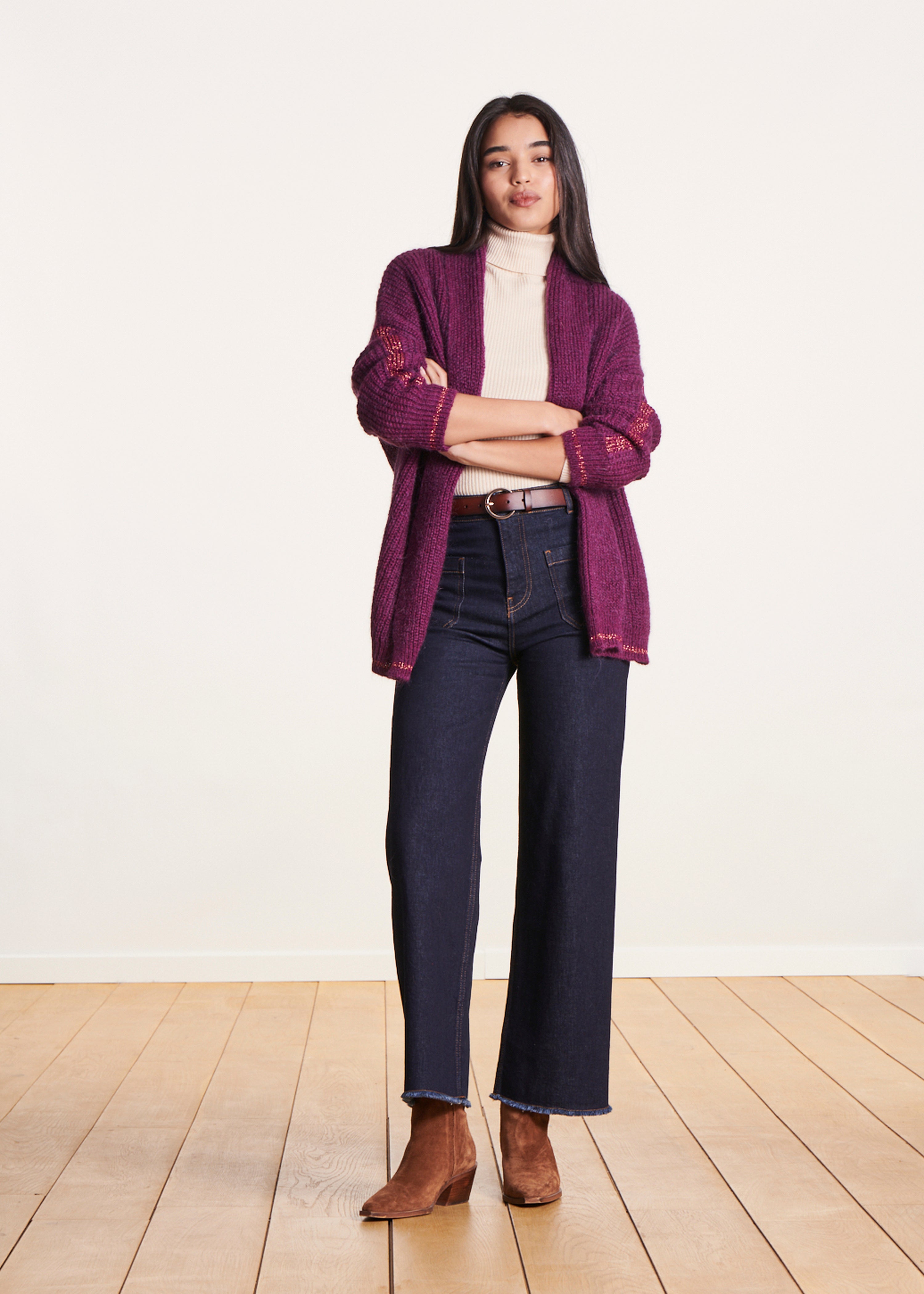 Loose-fitting purple cardigan with shawl collar