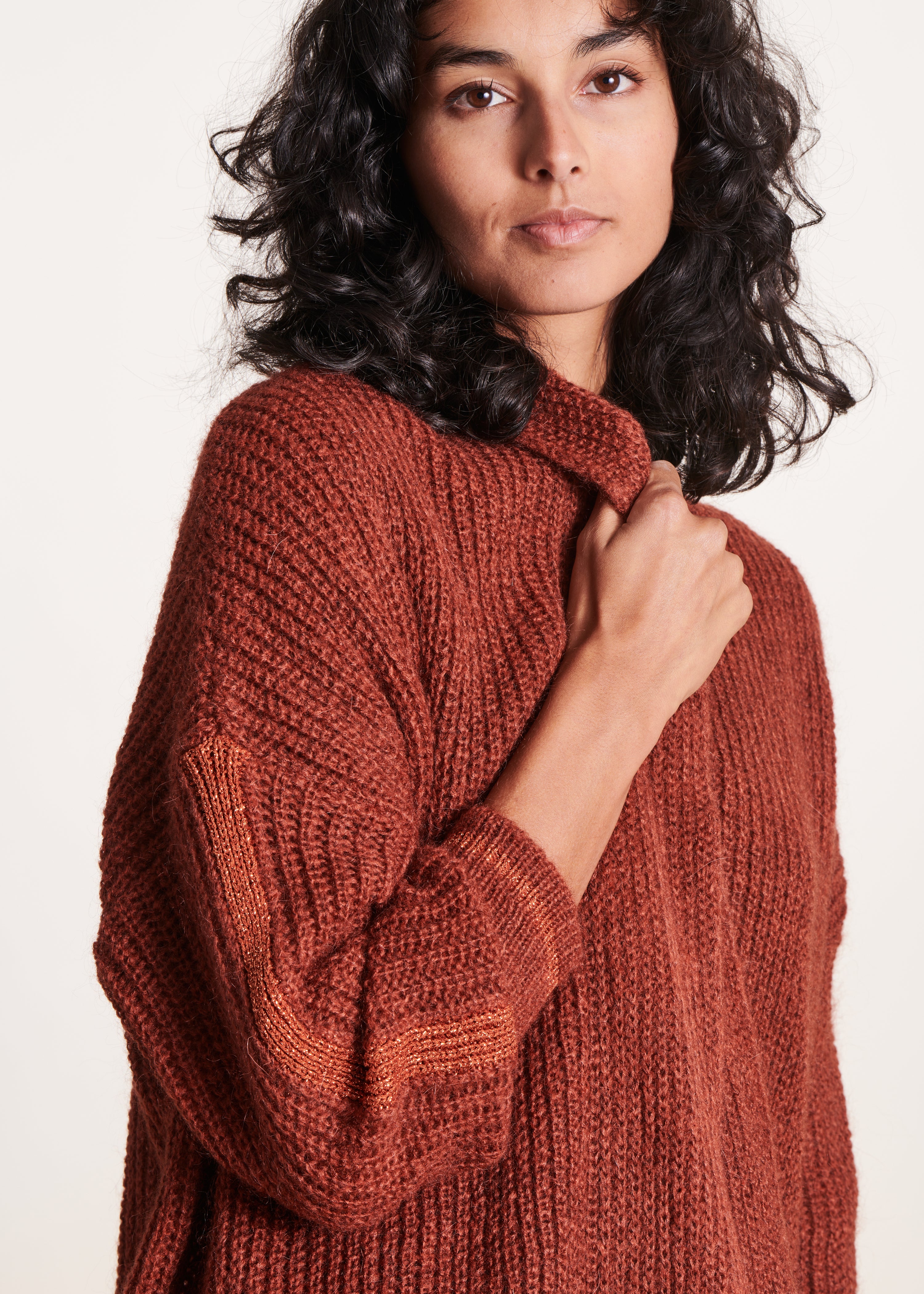 Loose-fitting terracotta cardigan with shawl collar