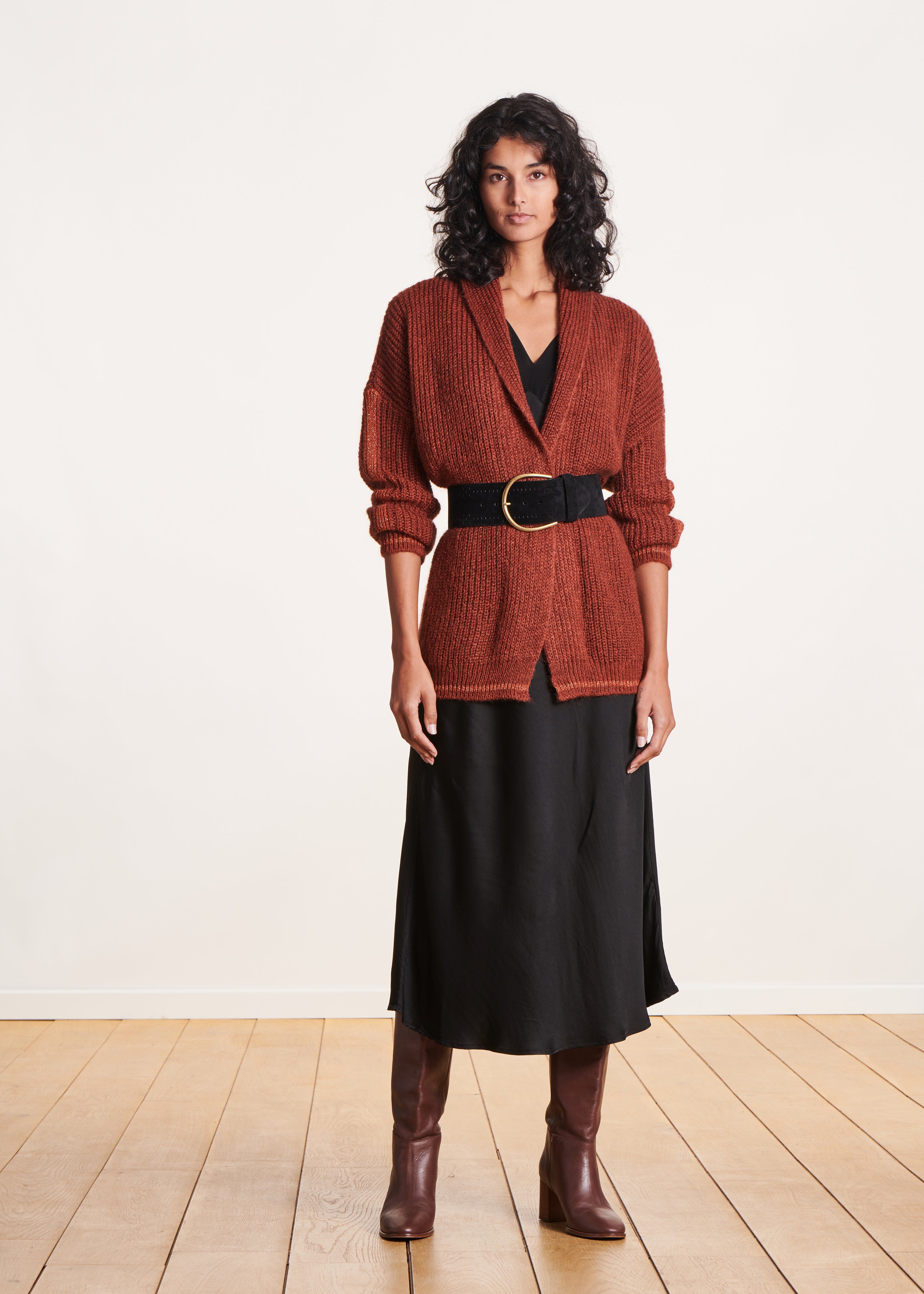 Loose-fitting terracotta cardigan with shawl collar