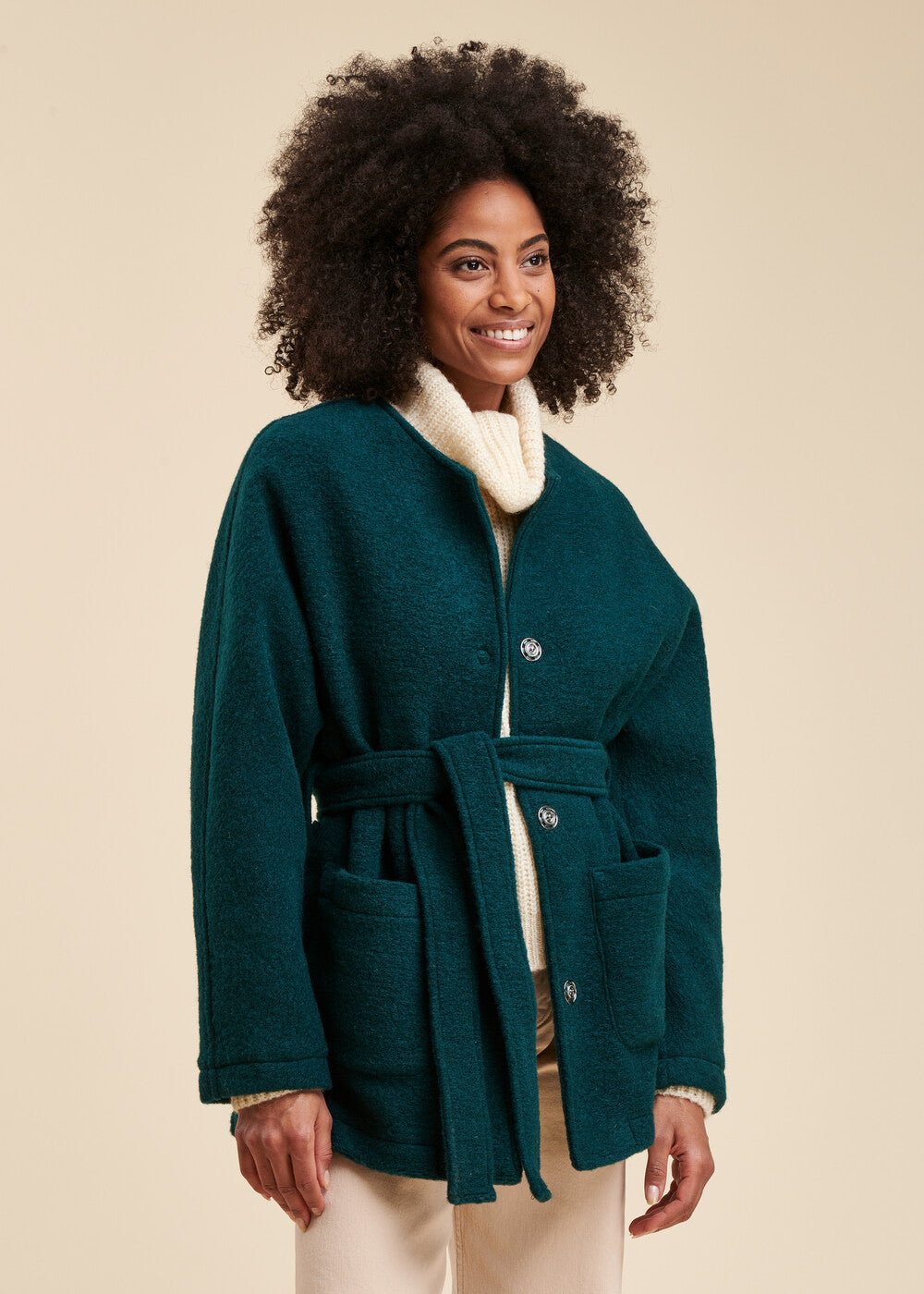 Manteau court ceinturé