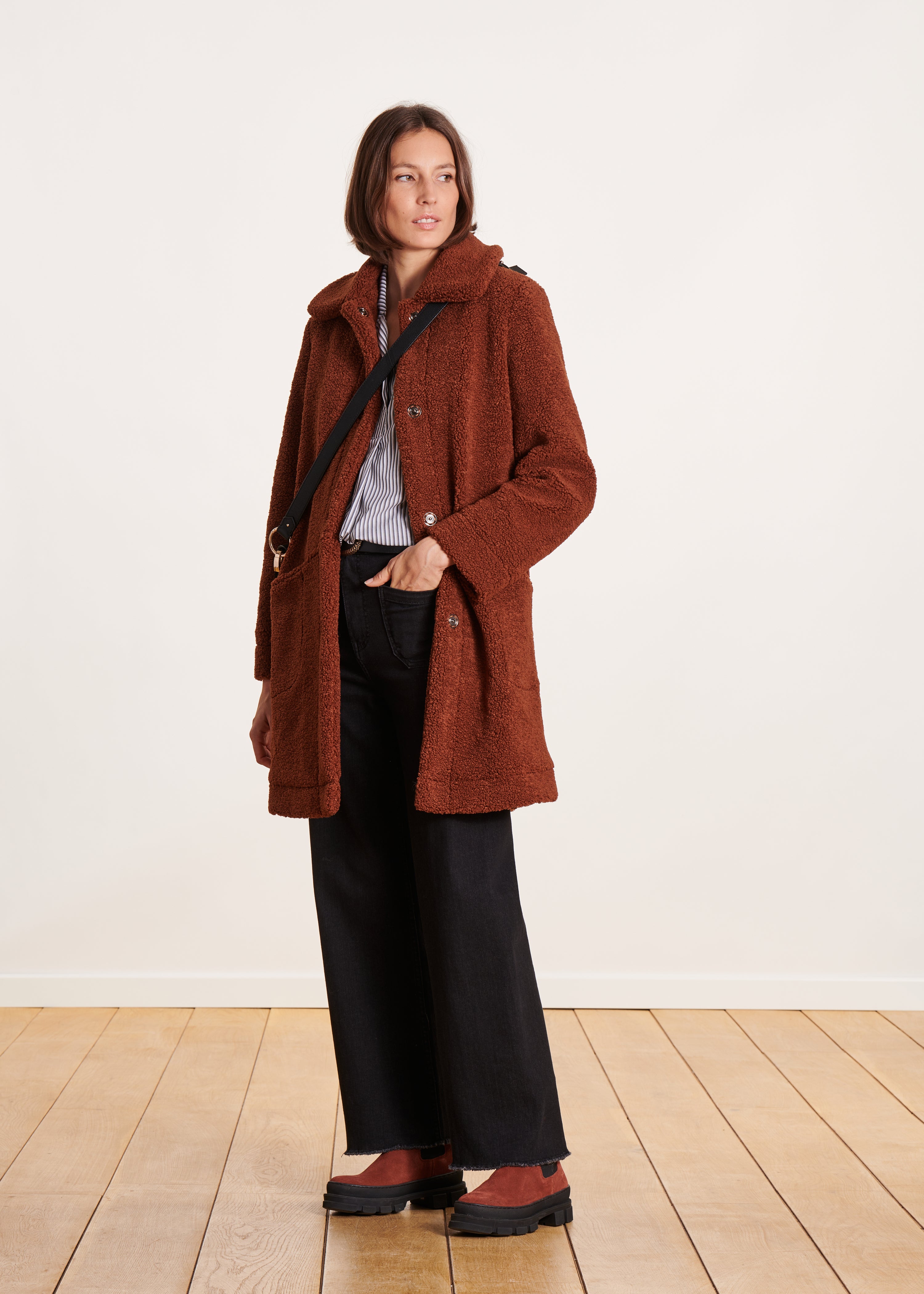 Manteau 3/4 marron bouclette