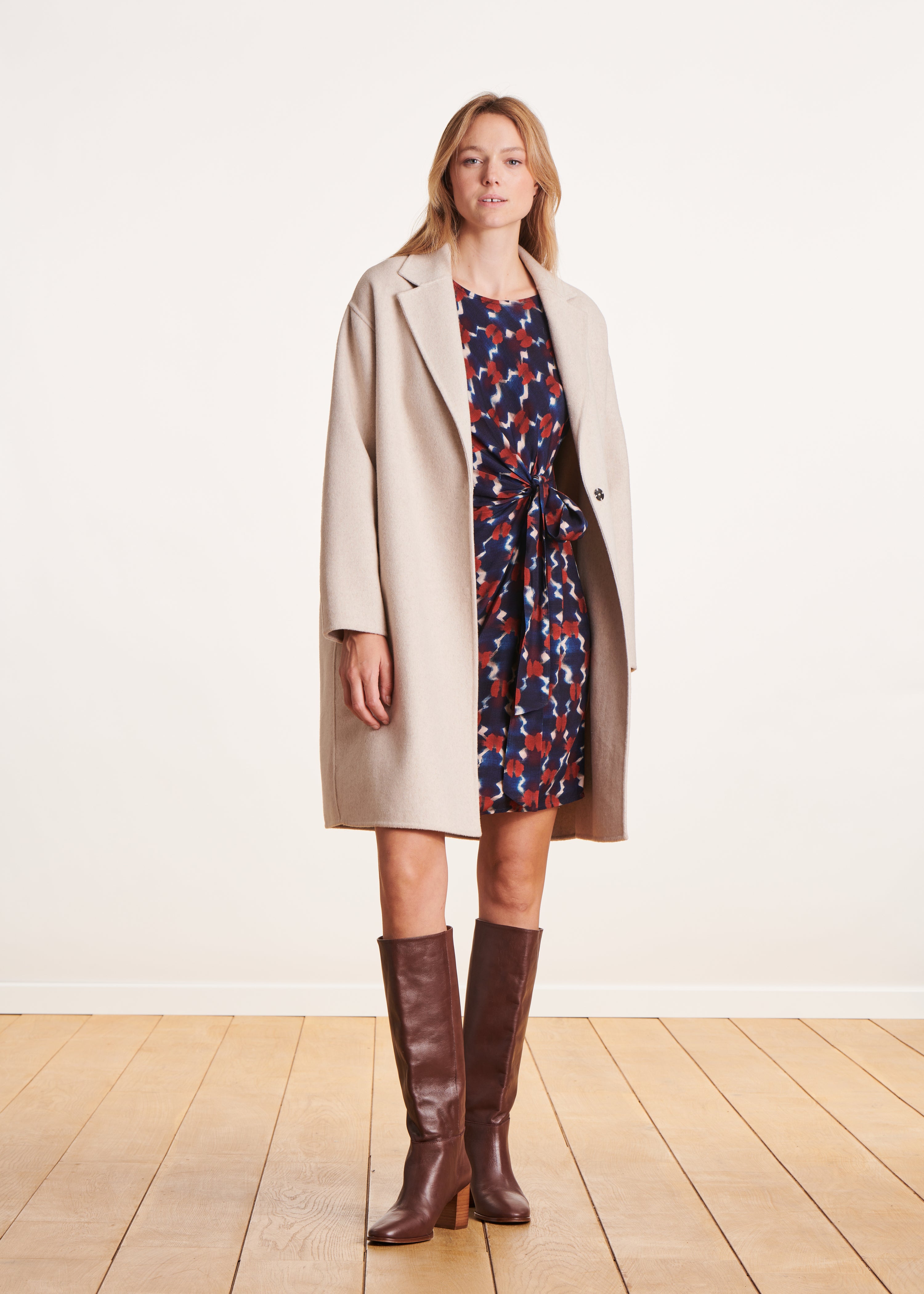 Mid-length ecru wool coat